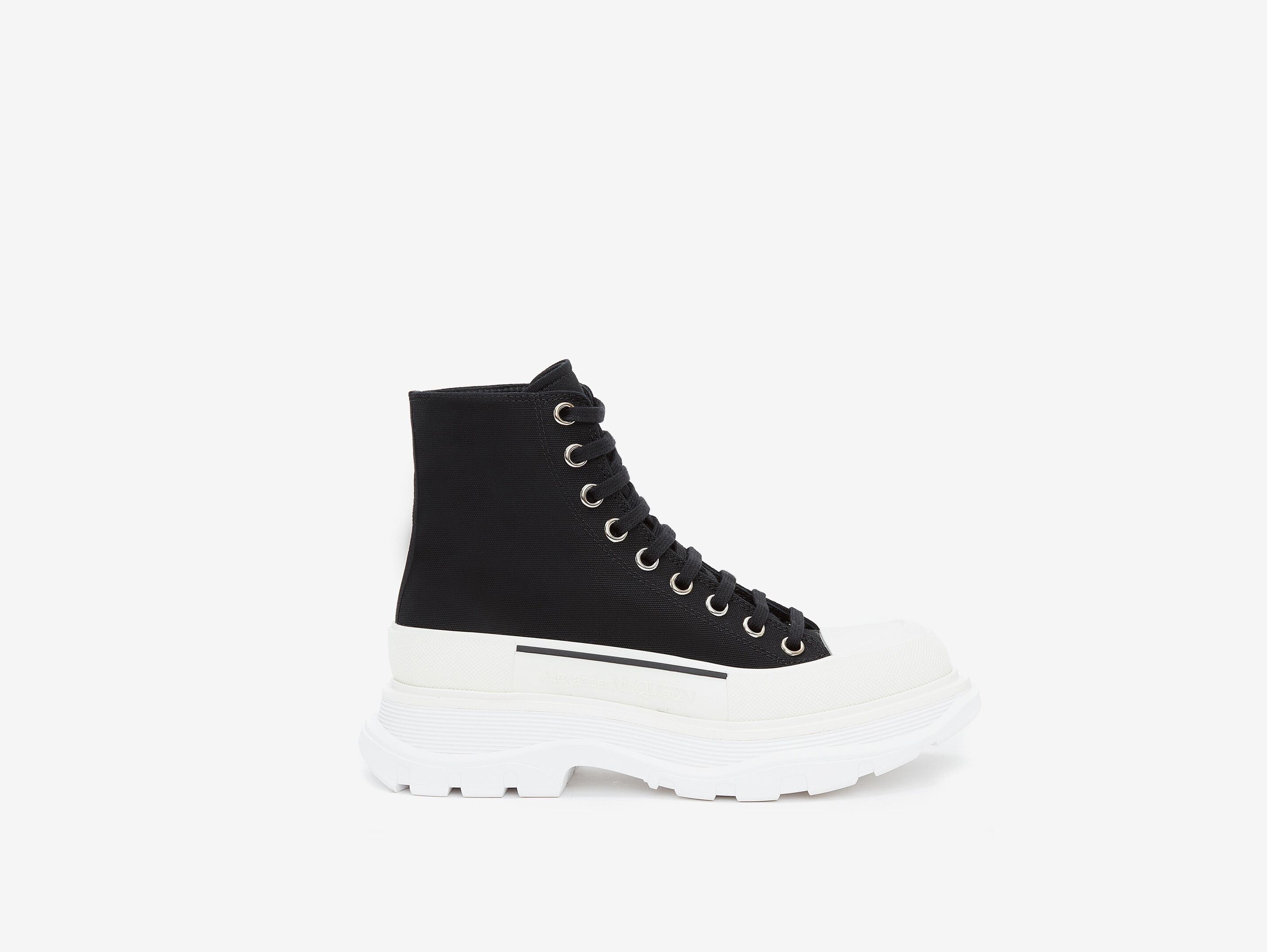 Black Tread Slick McQueen