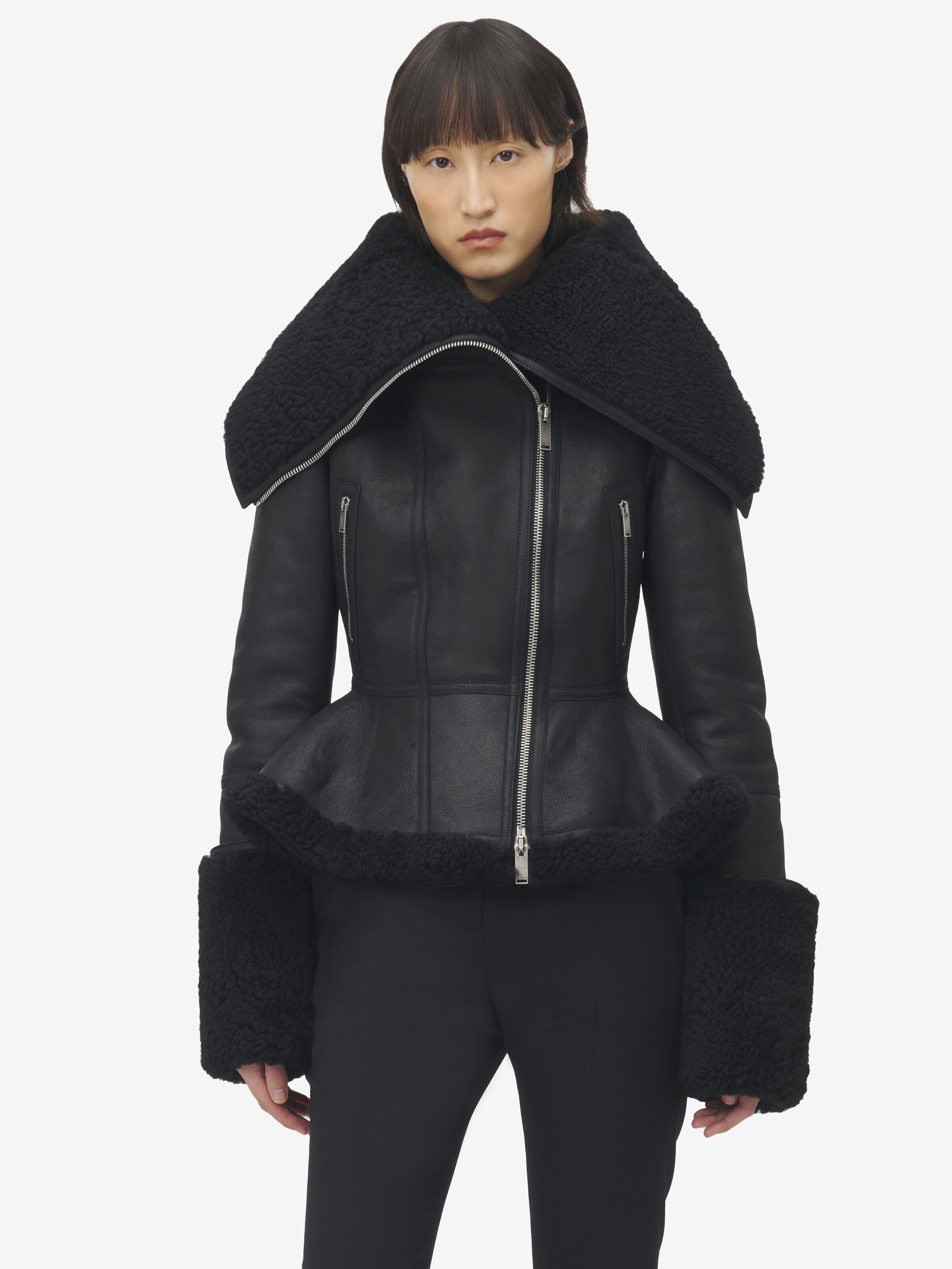 Veste en mouton retourné à basque