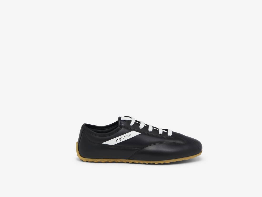Black Boxe sneaker McQueen