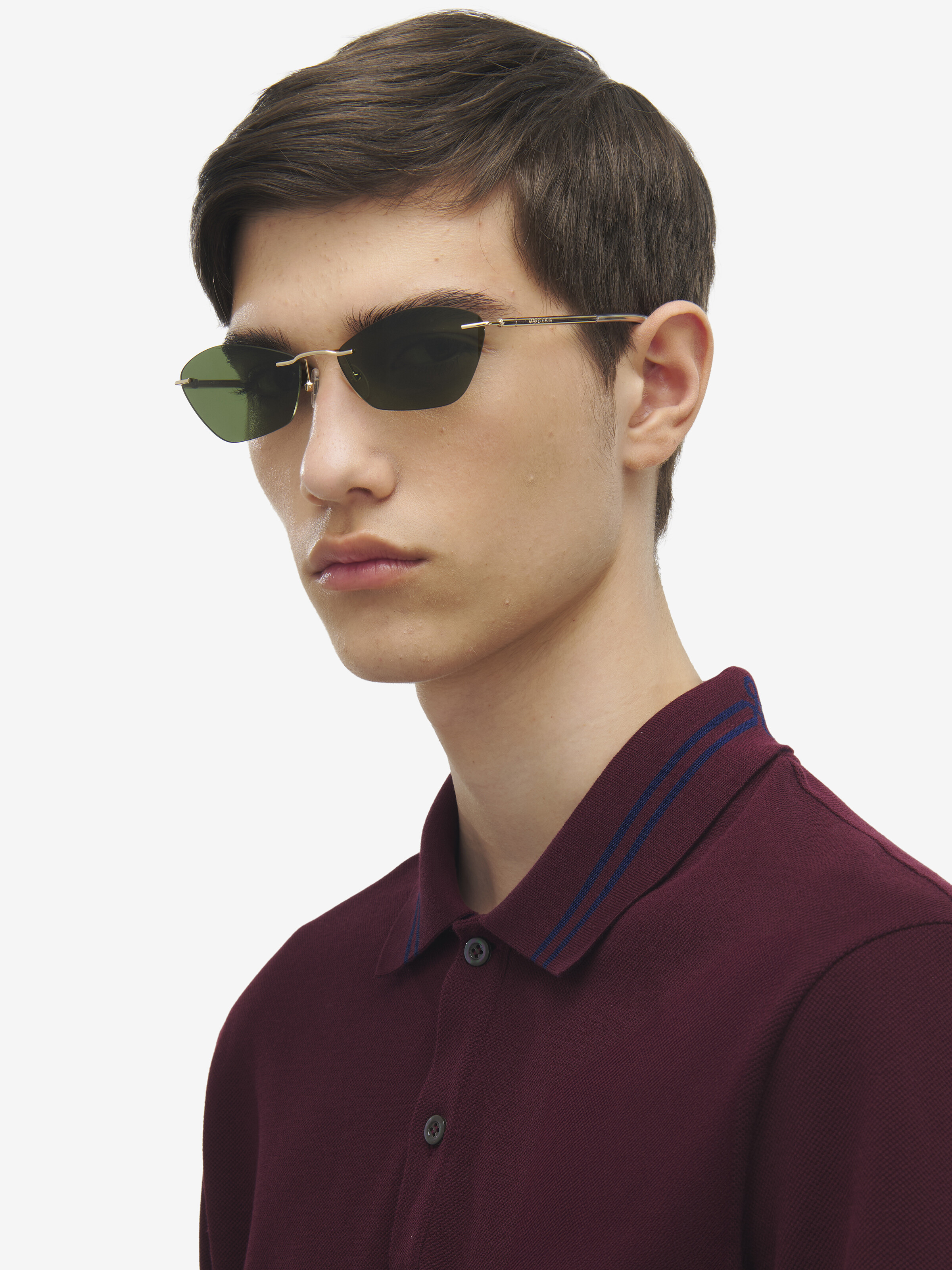 Lunettes de soleil fines T-Bar en Doré/Vert in Métal | Alexander McQueen - image 6