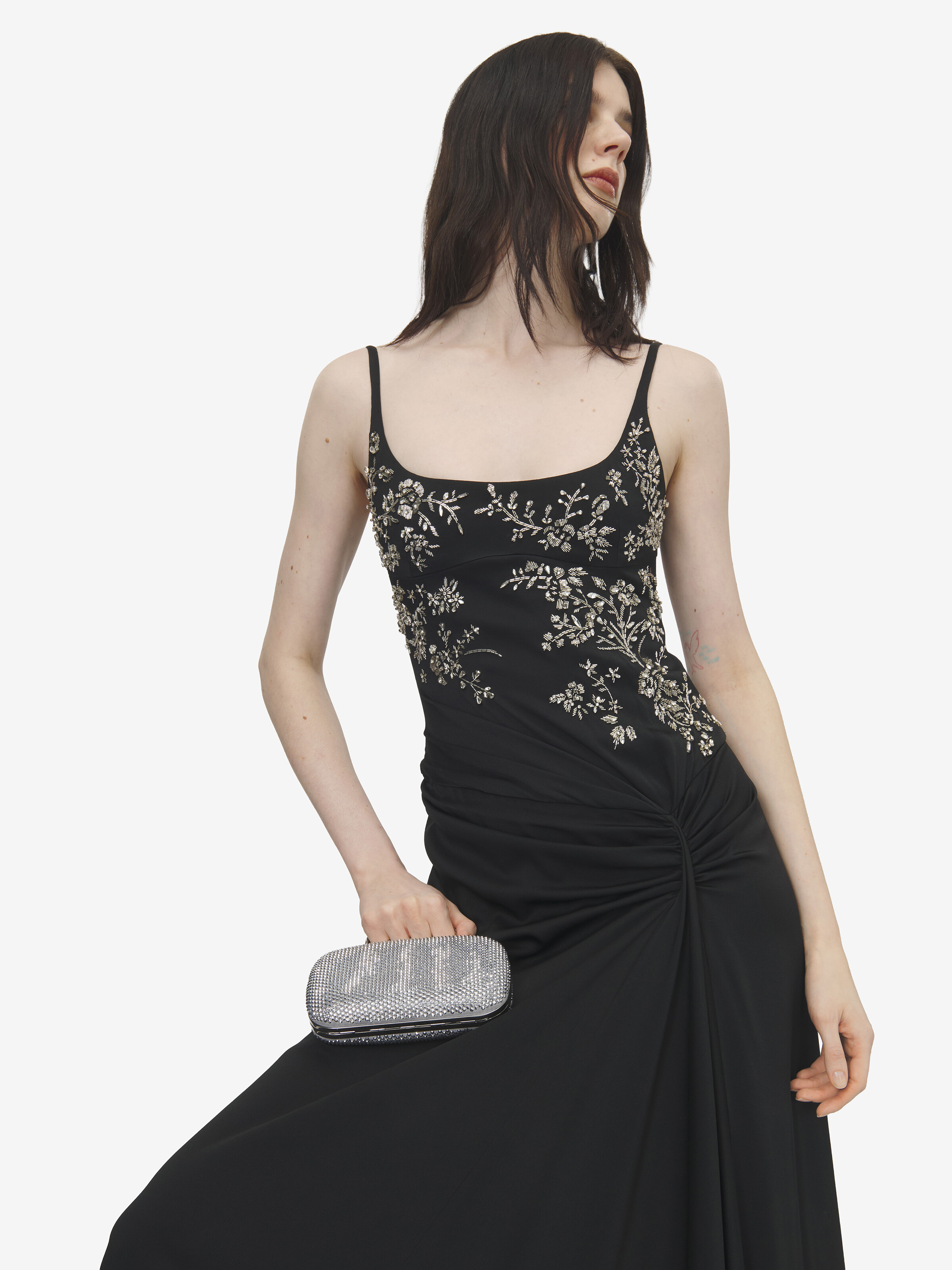 Women's Knuckle Clutch in Silver-finish in Calf Leather | Alexander McQueen - image 2