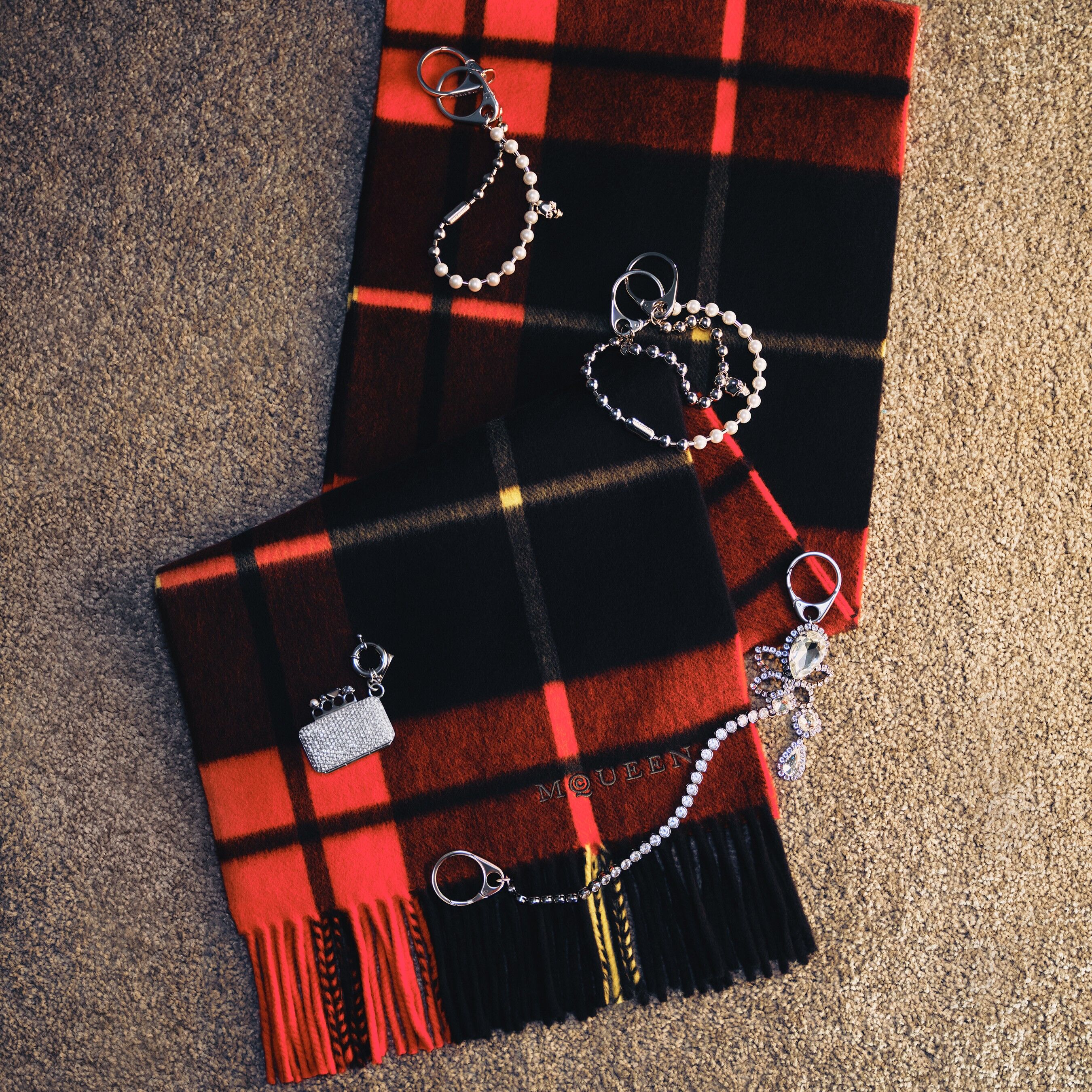 Alexander McQueen | アレキサンダー・マックイーンオフィシャル