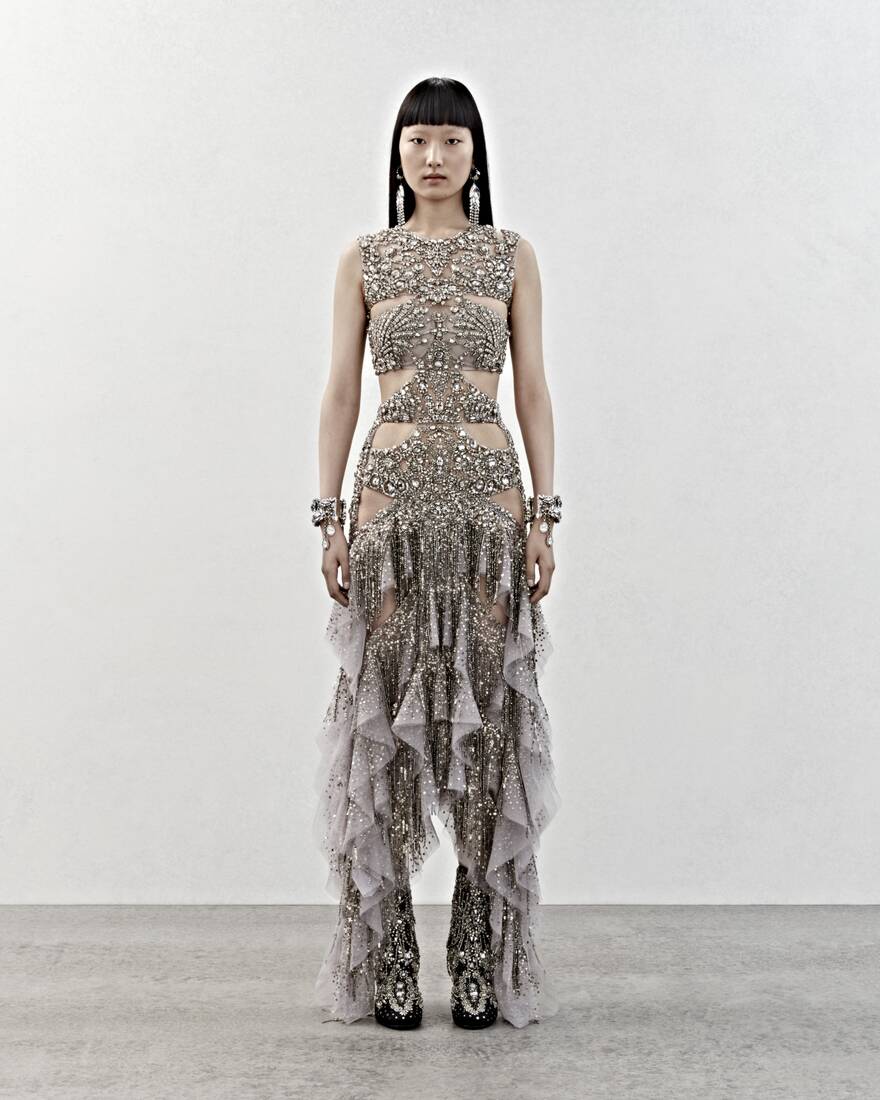 ALEXANDER MCQUEEN Pre-Fall Winter 2023 Collection