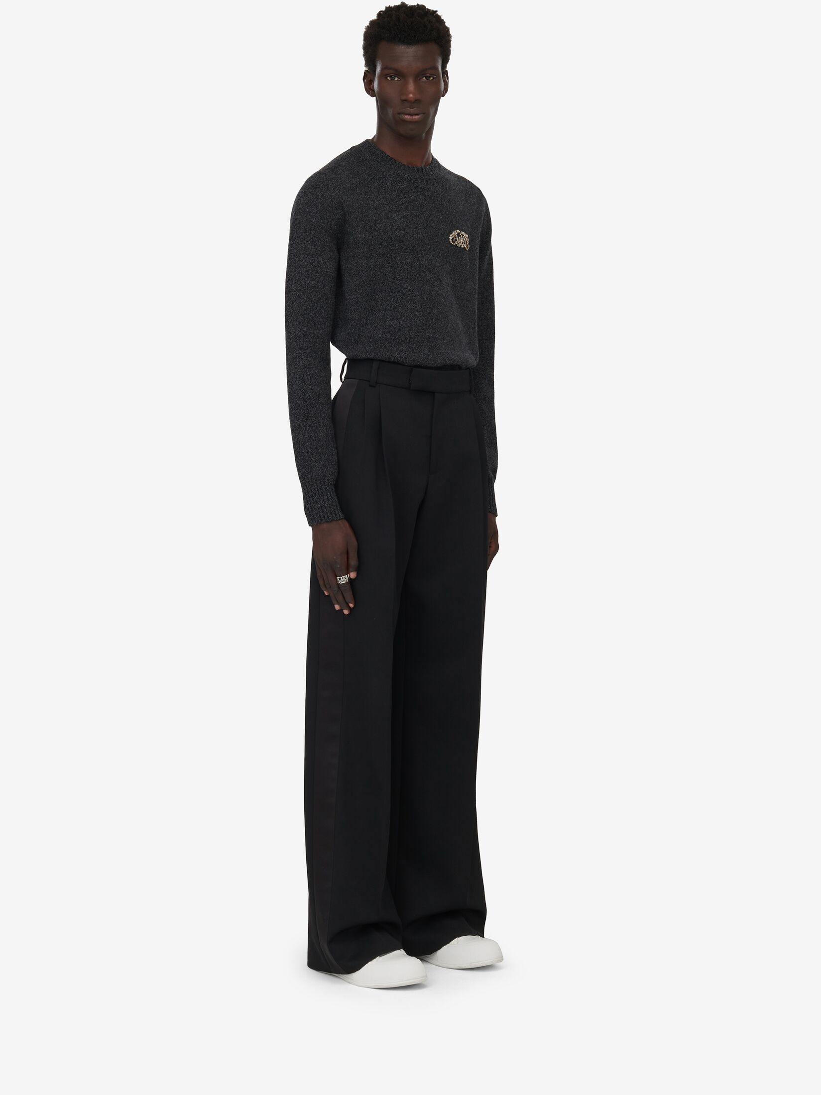 Pleated Baggy Trousers