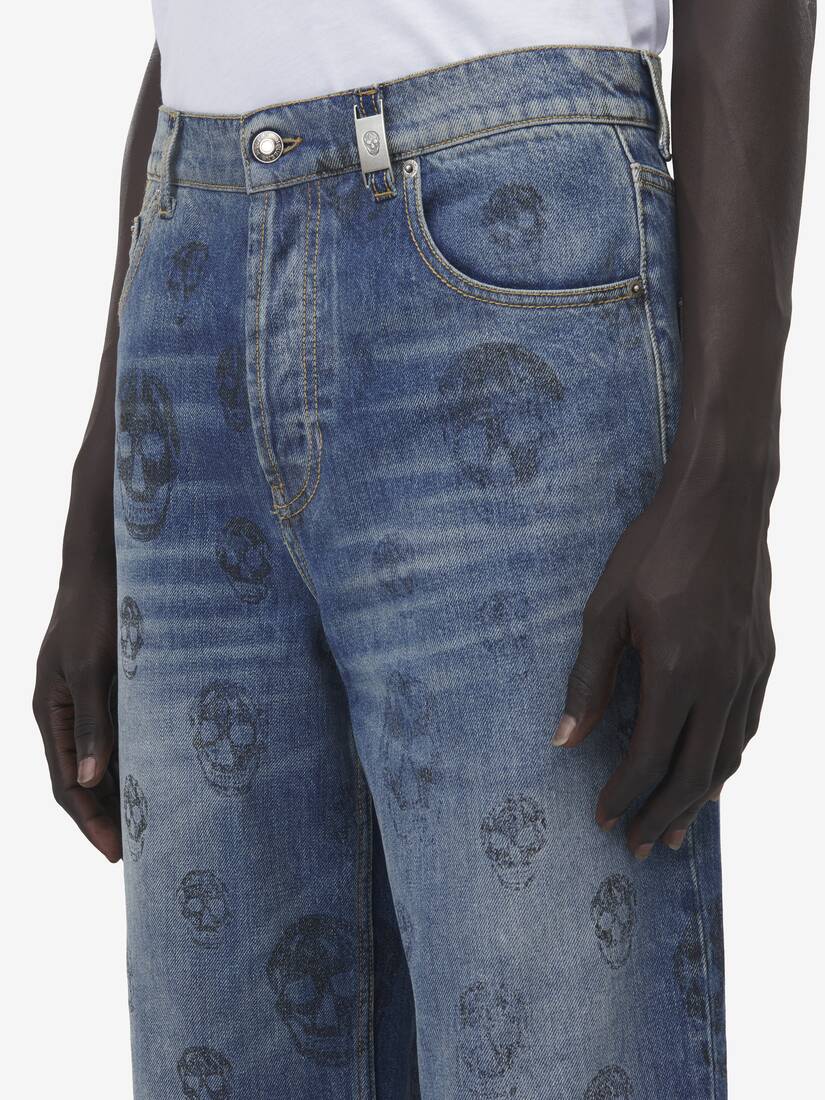 Baggy-Jeans mit Totenkopf