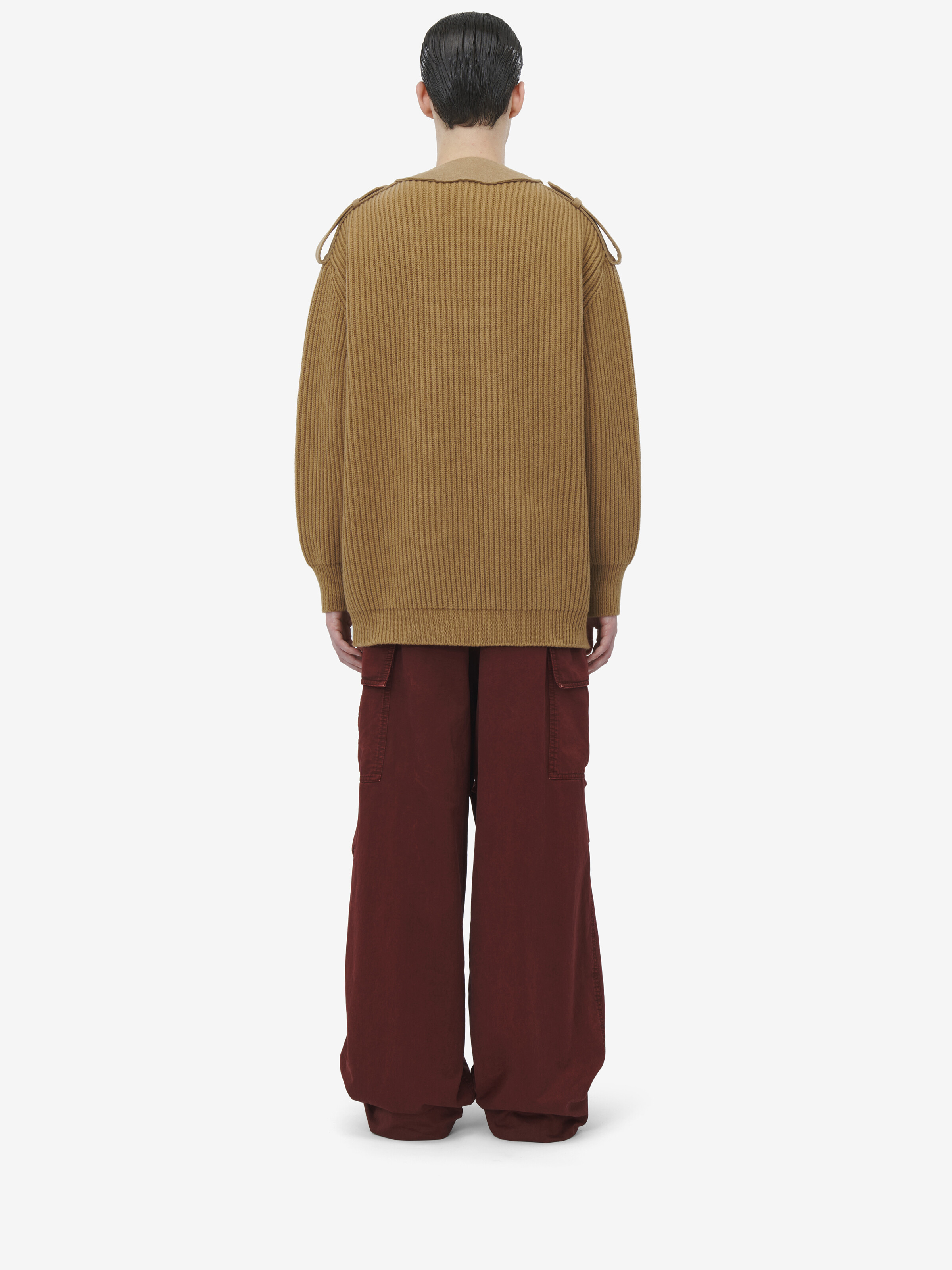 Oversized-Utility-Strickjacke
