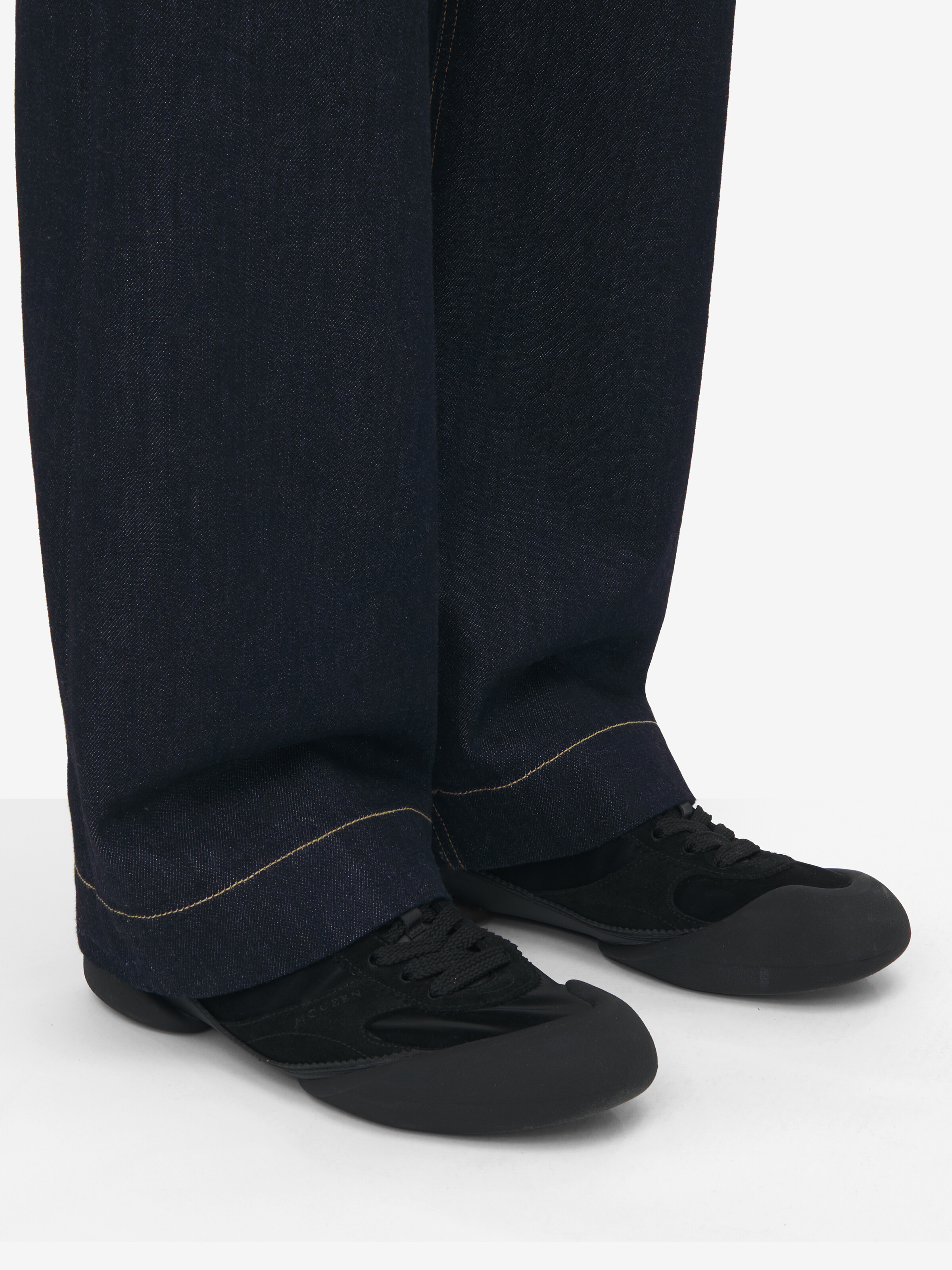 Flexion Sneaker