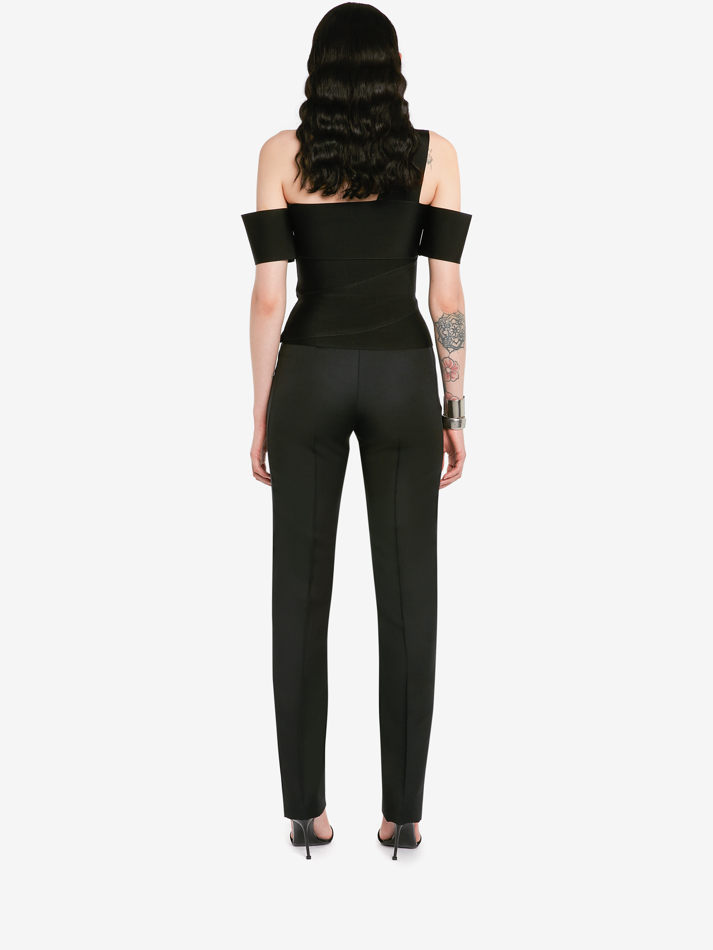 One-shoulder bandage knit top