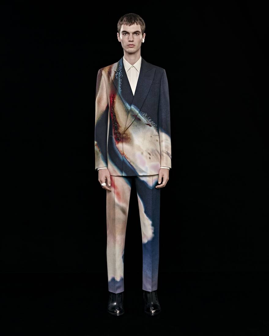 Page: Collection > PRE-AW23 MW > Looks > Grid > Look 31