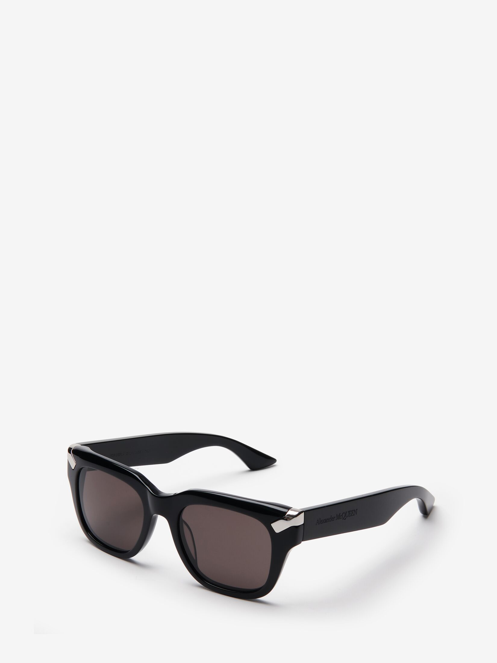 Quadratische Punk-Sonnenbrille mit Nieten