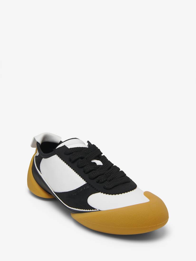 Flexion Sneaker