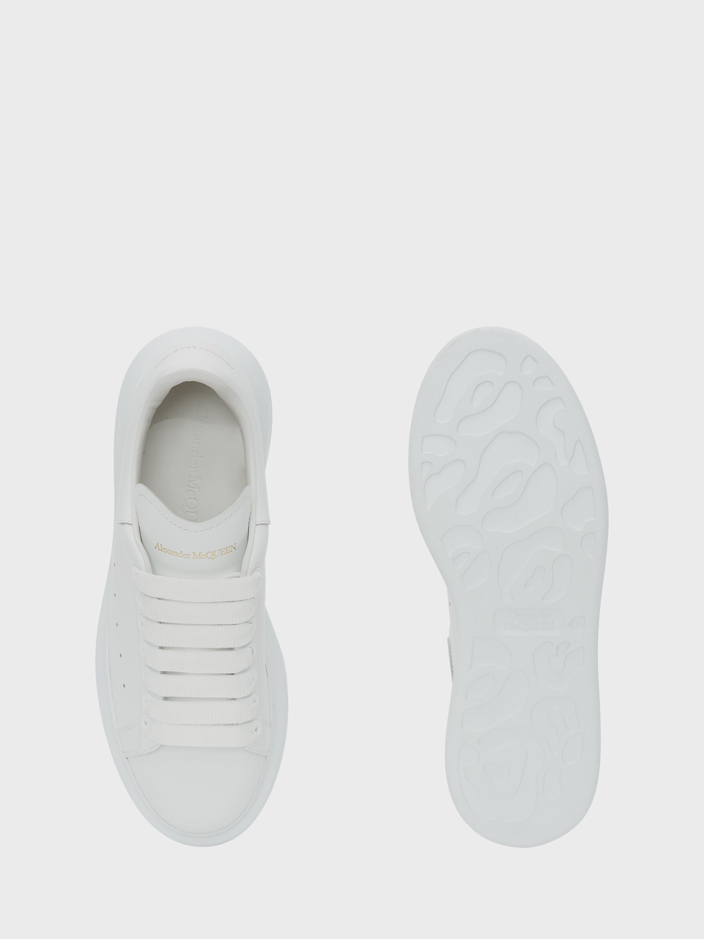 Women's Oversized Sneaker in White in Calf Leather | Alexander McQueen - image 4