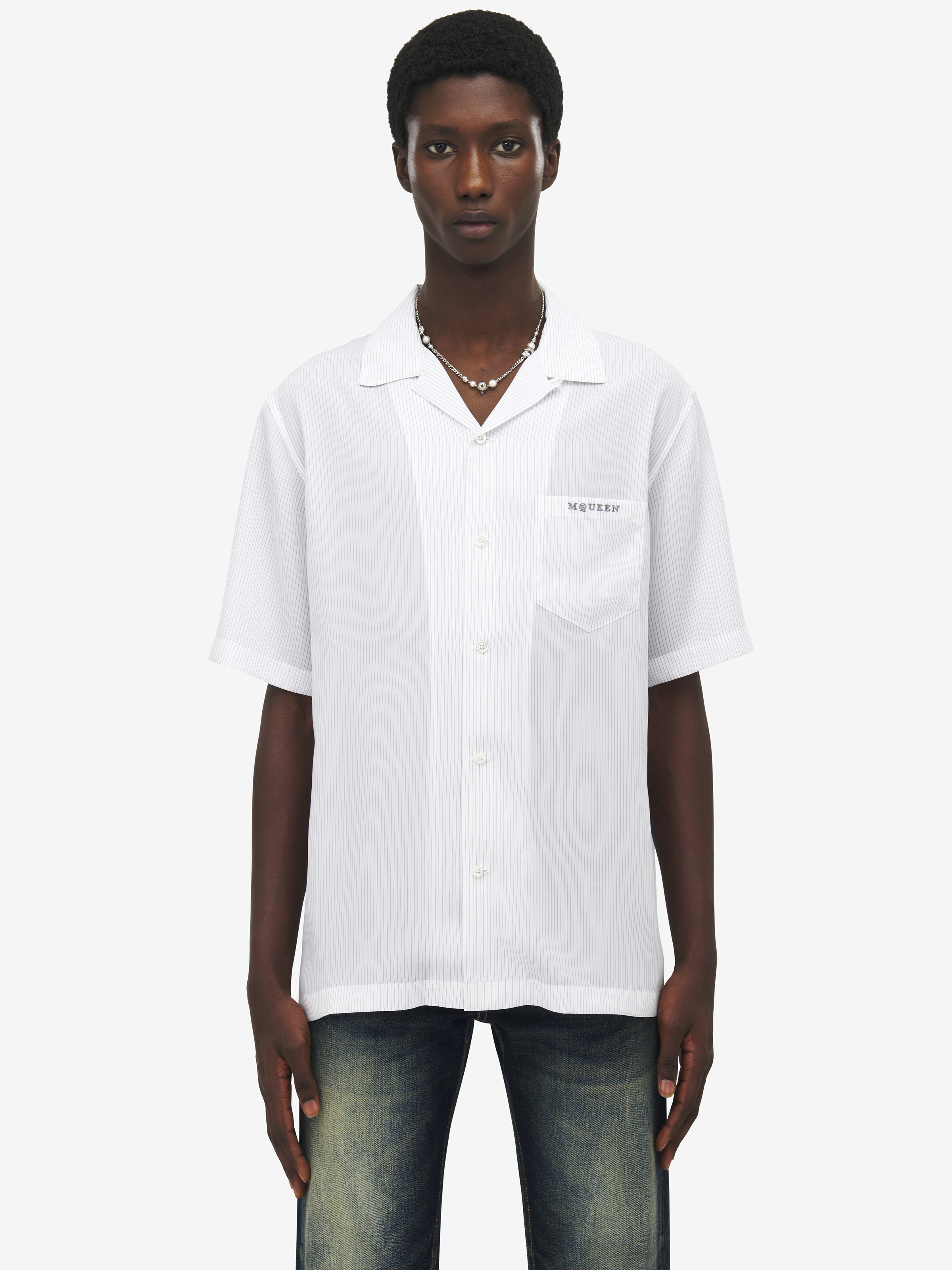 Gestreiftes Hawaii-Hemd