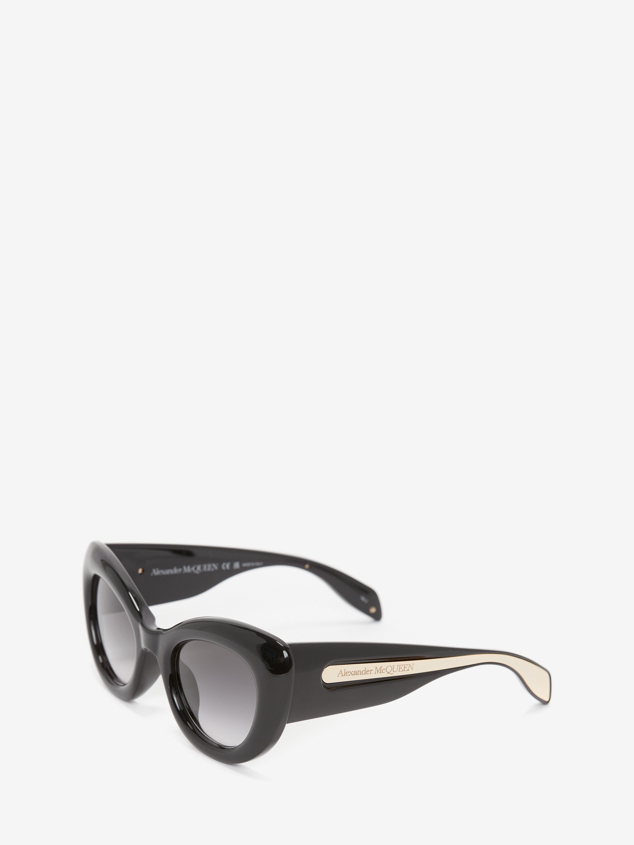 Women's The Curve Cat-Eye Sunglasses in Black in Plastic | Alexander McQueen - image 3