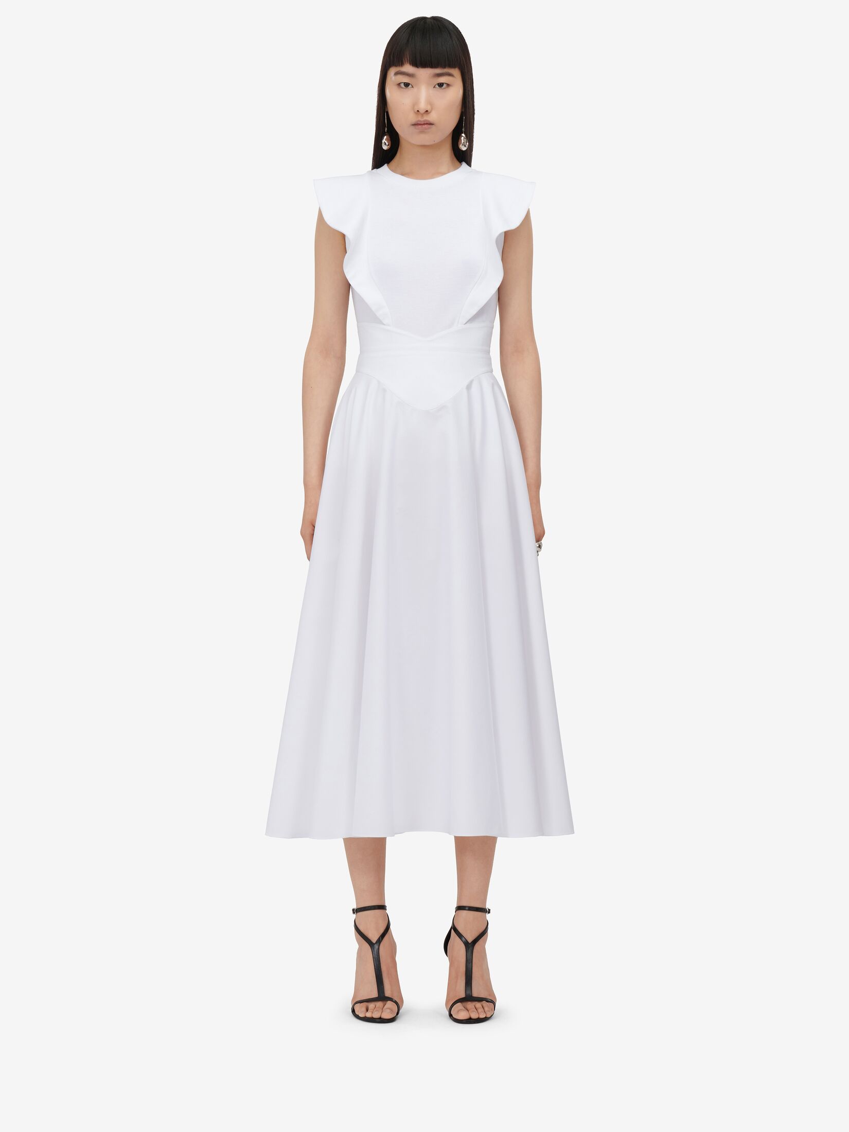 Look total white per vestirsi di bianco con stile ed armonia! 111 Gonna midi stile corsetto