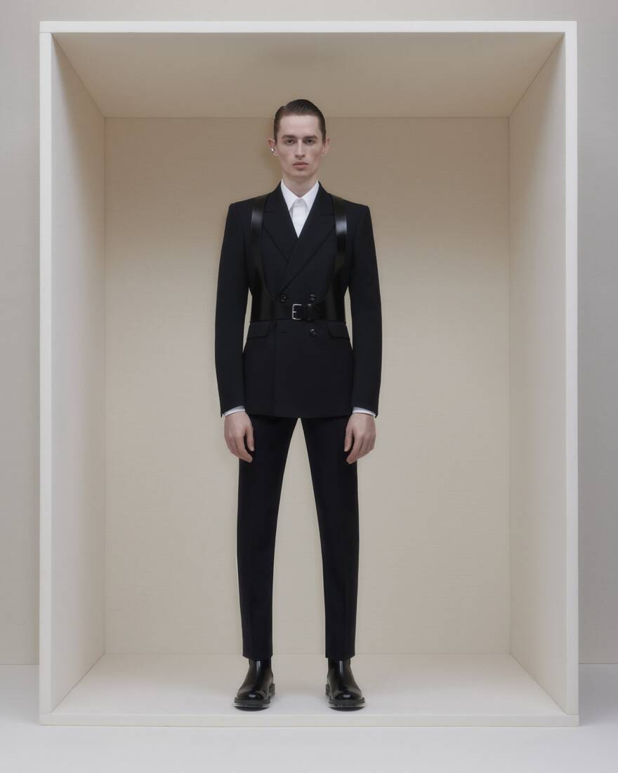 Page: Collection > PREAW24 Mens > Look 1