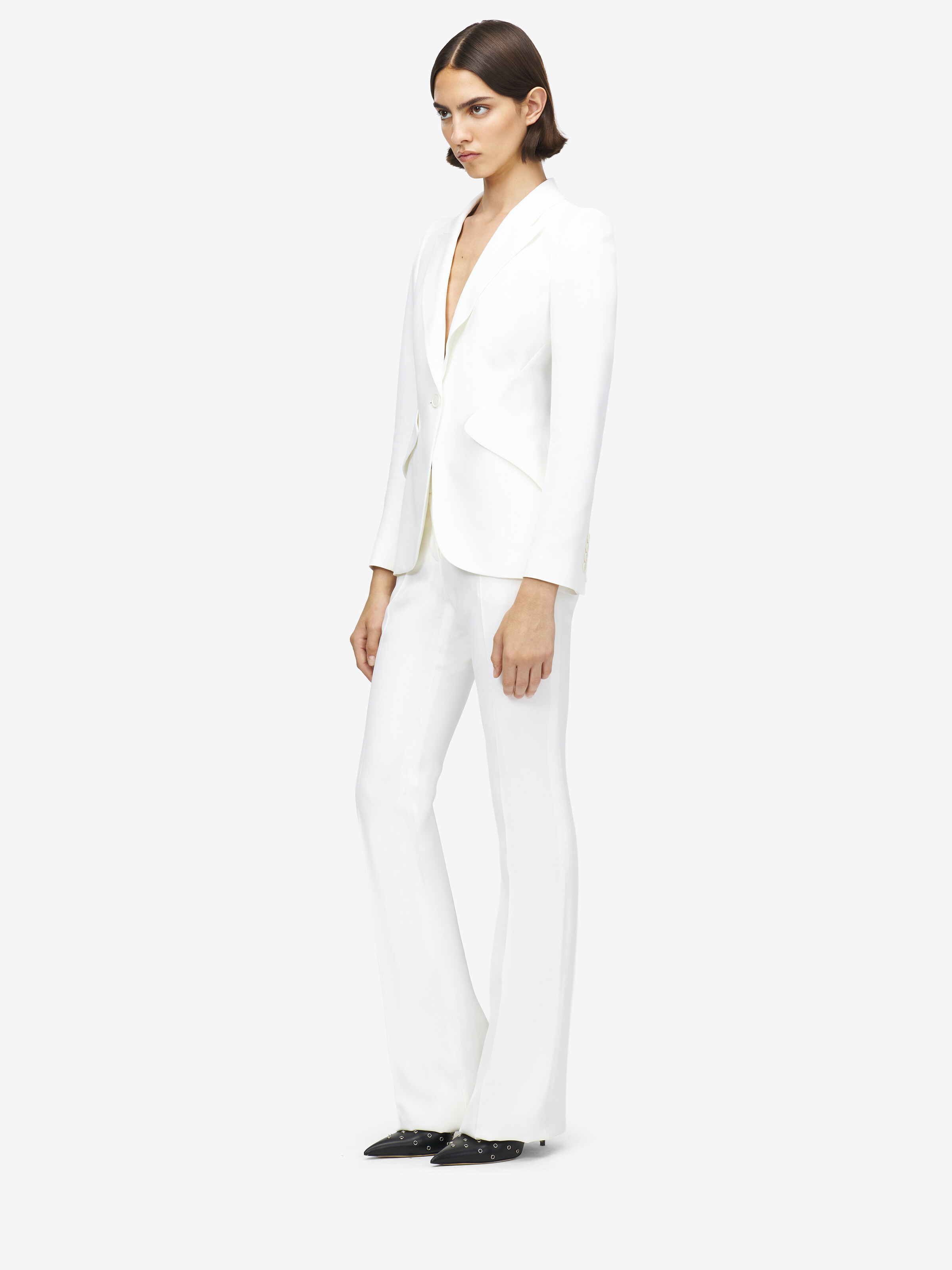 Women's Peak Shoulder Leaf Crepe Jacket in Light Ivory in 52% Viscose, 48% Acetate | Alexander McQueen - image 3