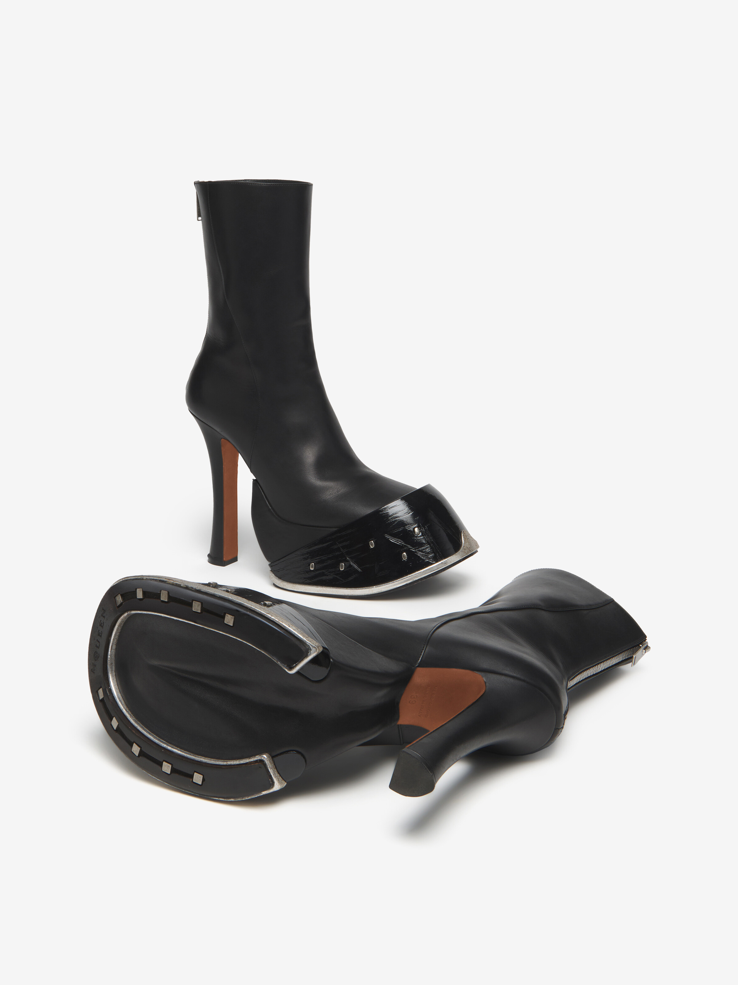 Women's Hoof Boot in Black in Calf Leather | Alexander McQueen - image 5