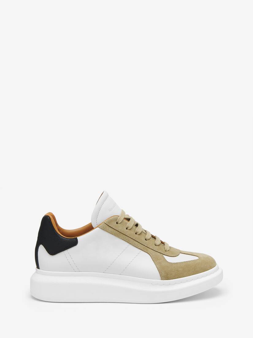 Oversized Retro Sneaker