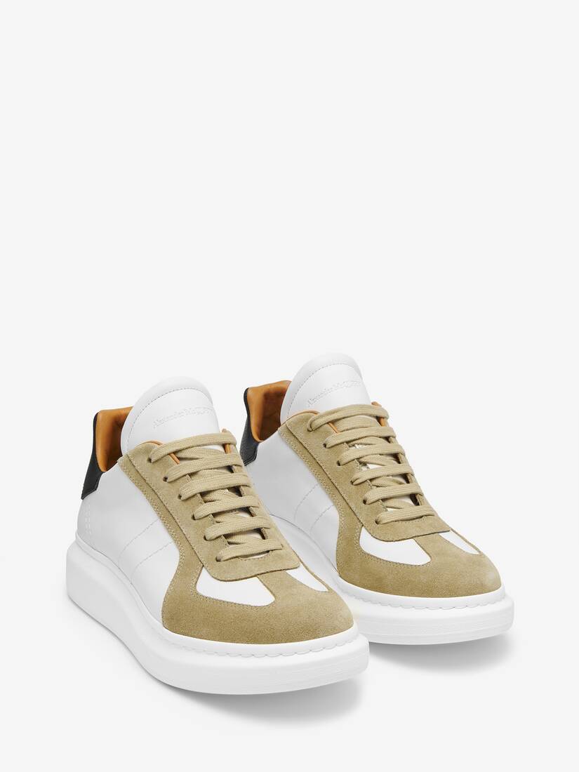 Oversized Retro Sneaker