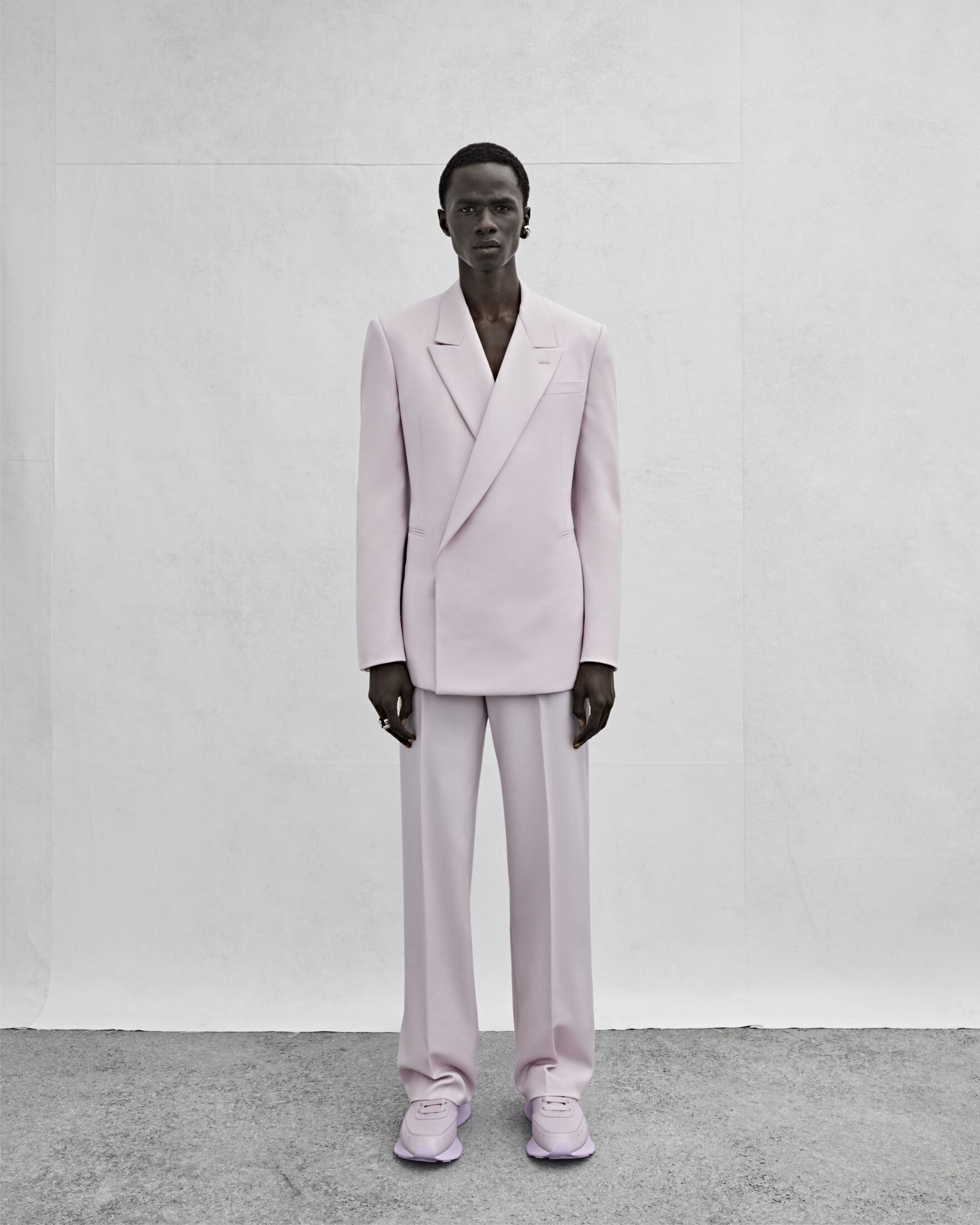 Page: Collection > MENS SS23 > Looks > Look 8
