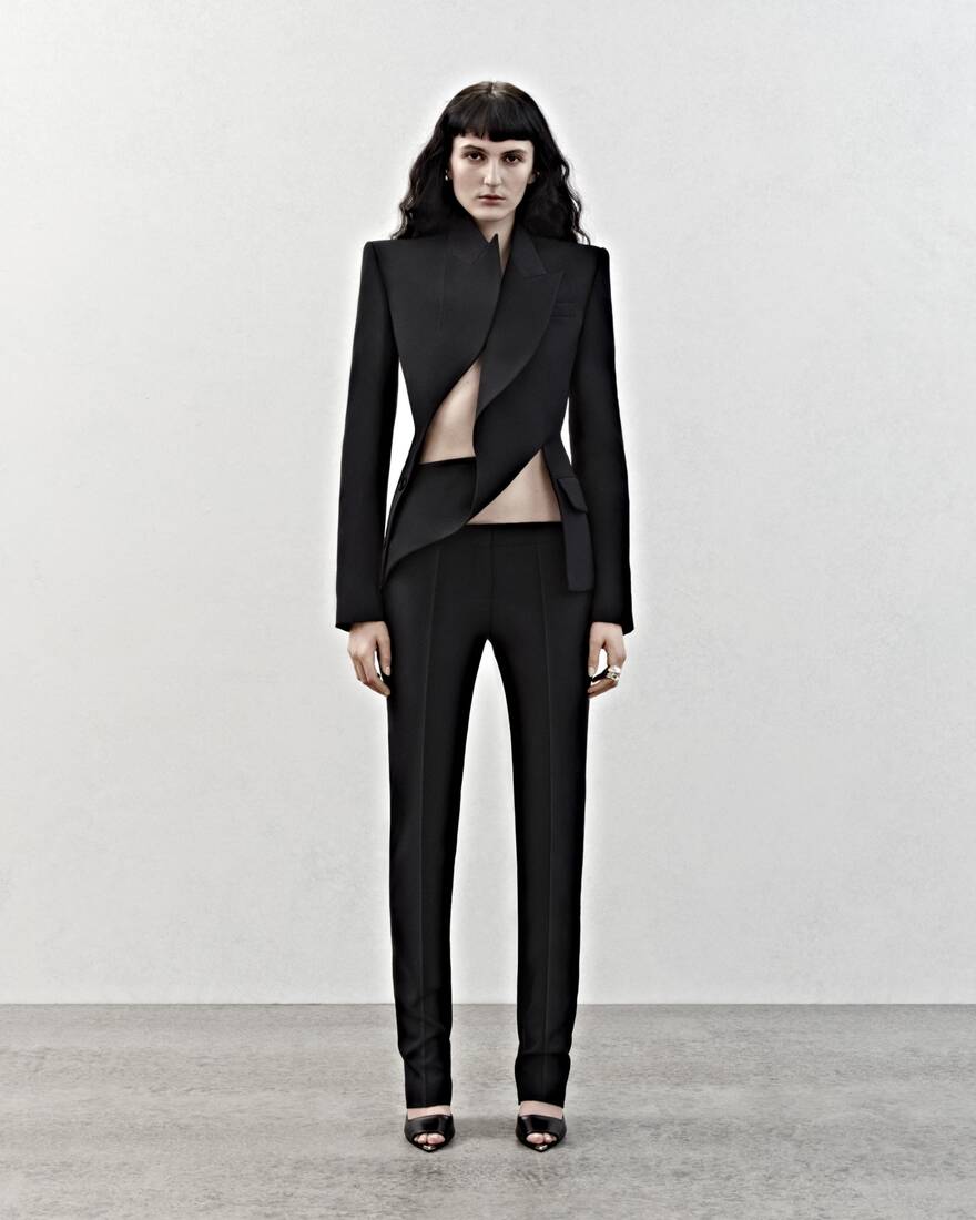 Page: Collection > PRE-AW23 > Looks > Look