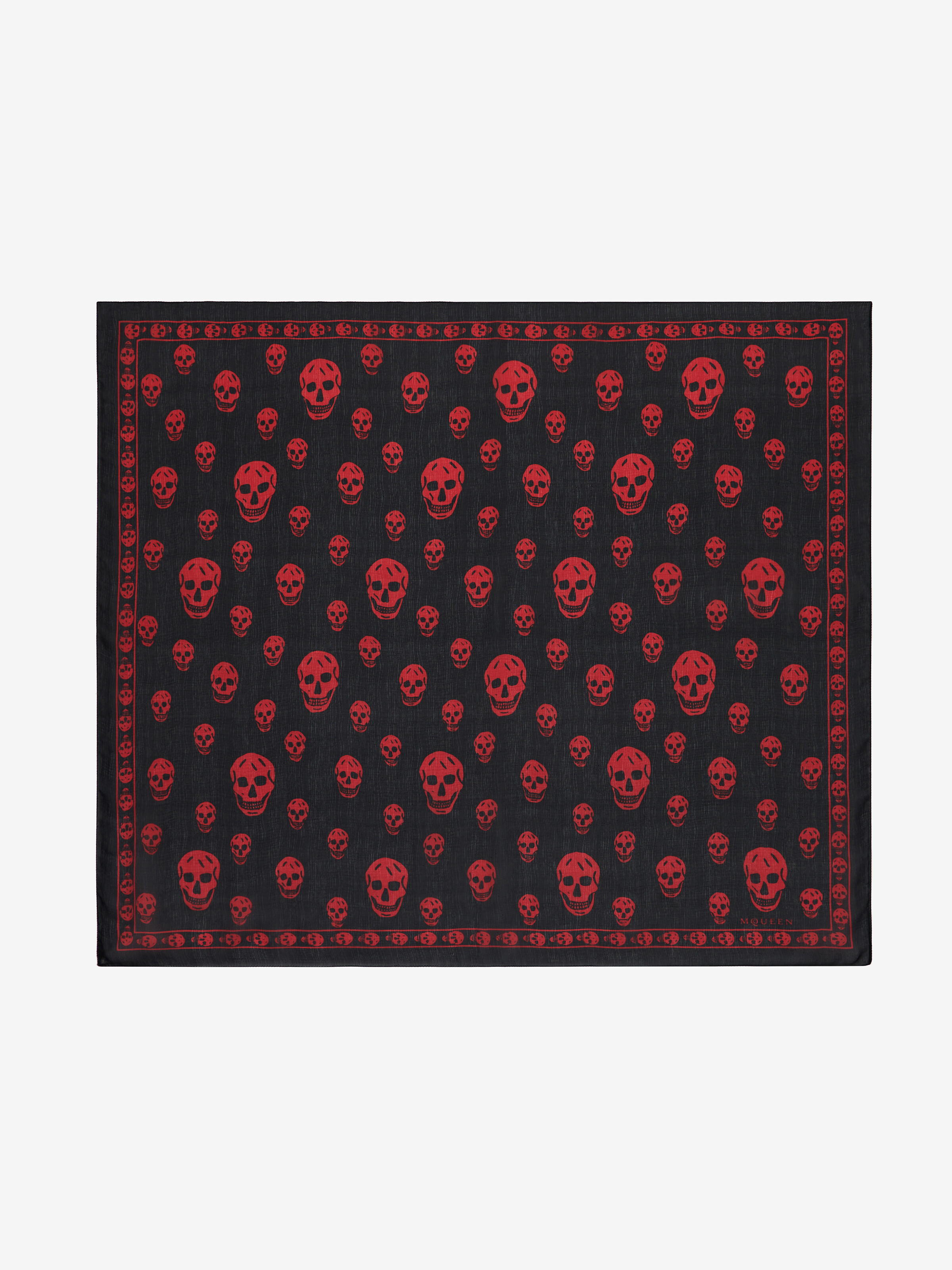 Men's Classic Skull Foulard in Black/Red in Silk | Alexander McQueen - image 1