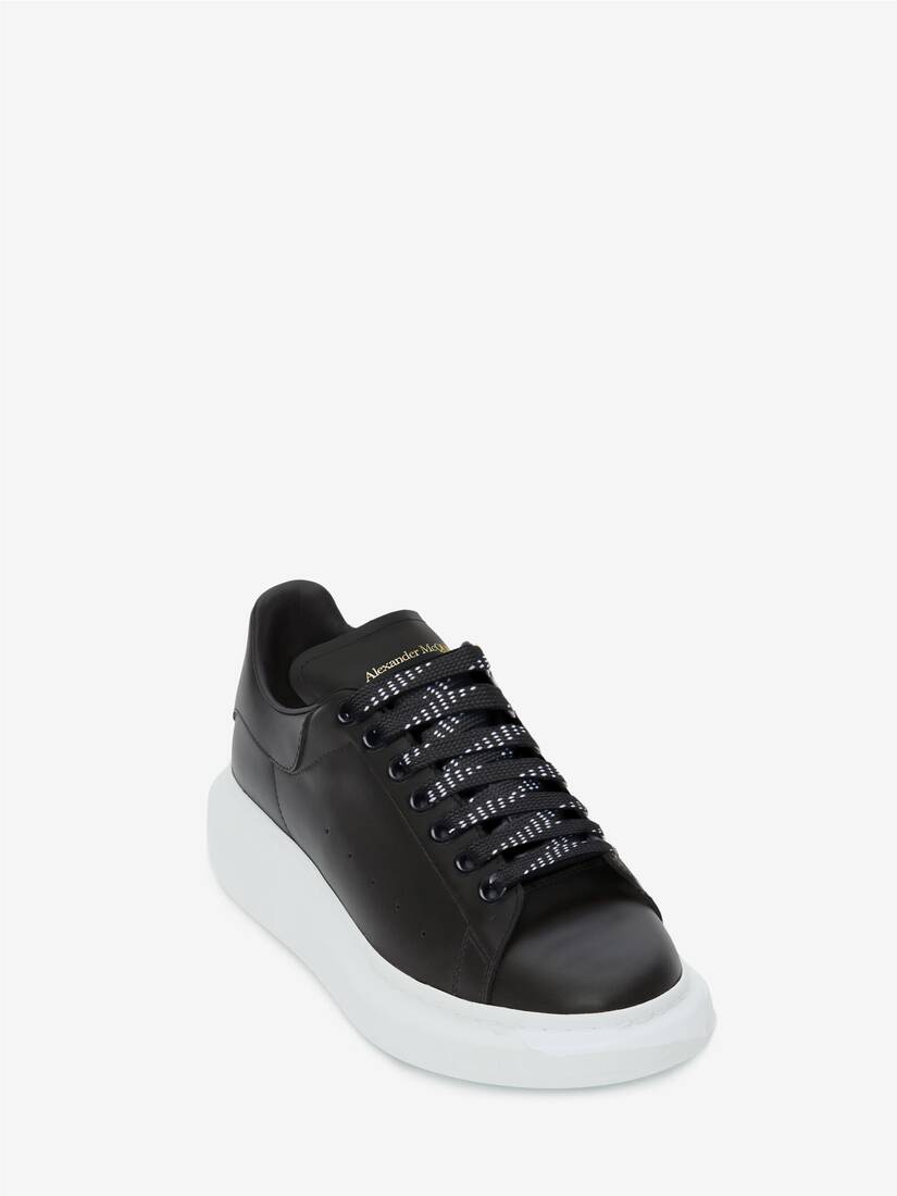 Oversized Sneaker