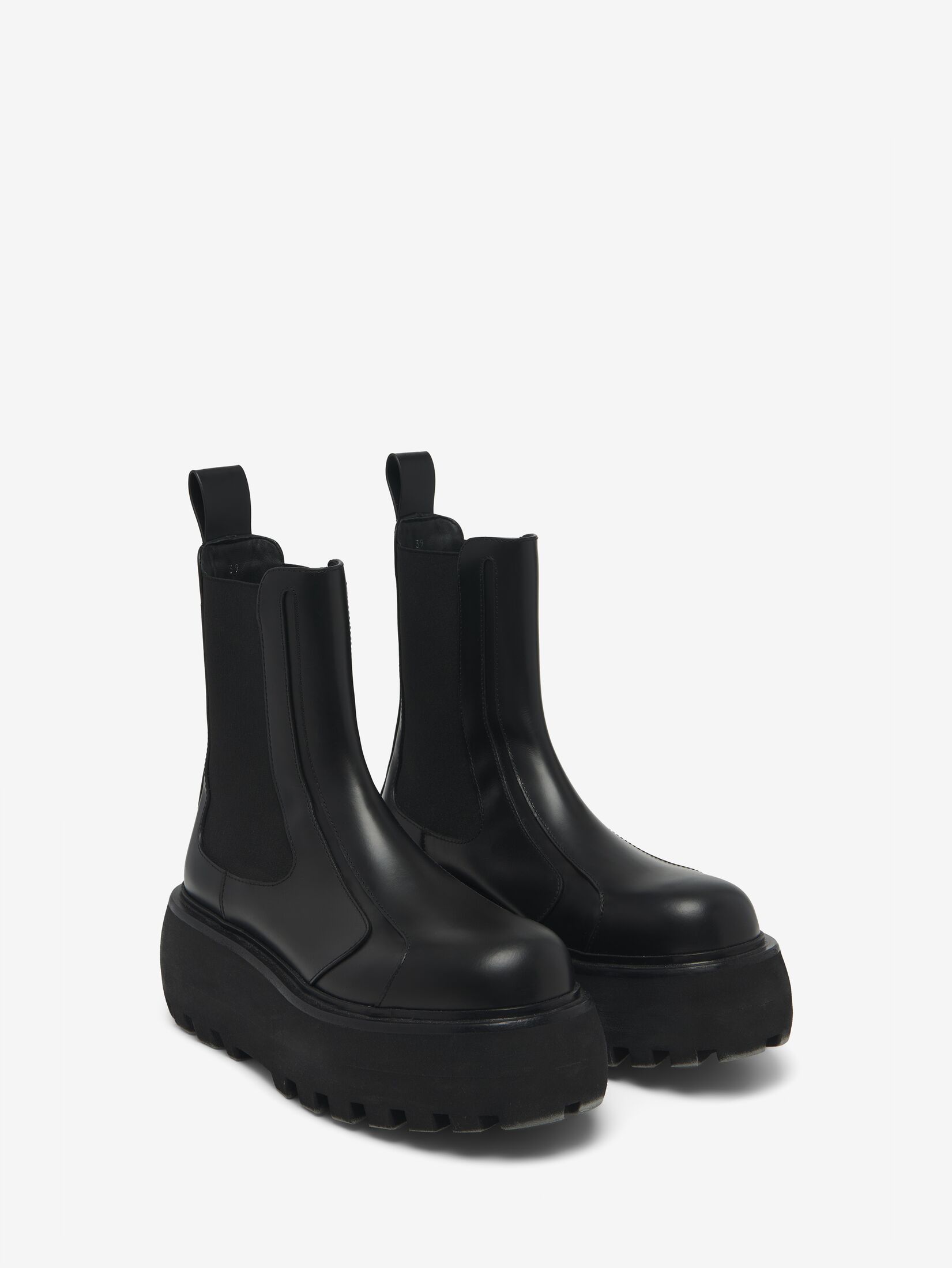 alexander mcqueen chelsea boots womens