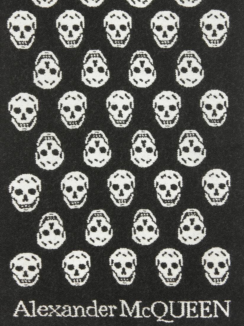 Reversible Skull Scarf in Black/Ivory | Alexander McQueen CA