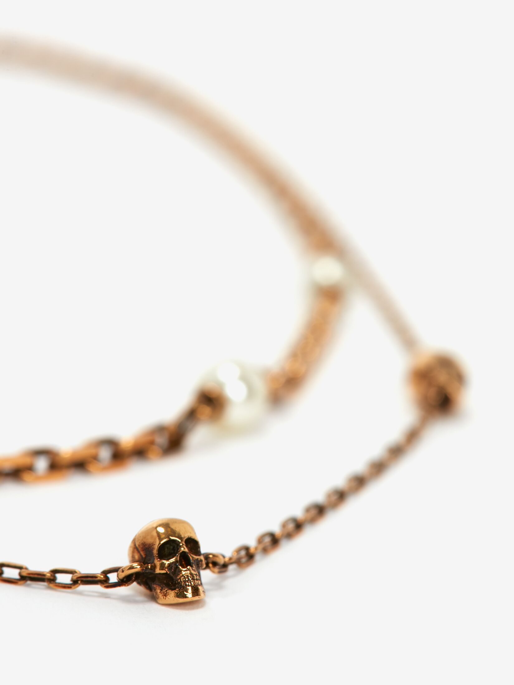 Halskette mit perlenähnlichem Skull-Detail