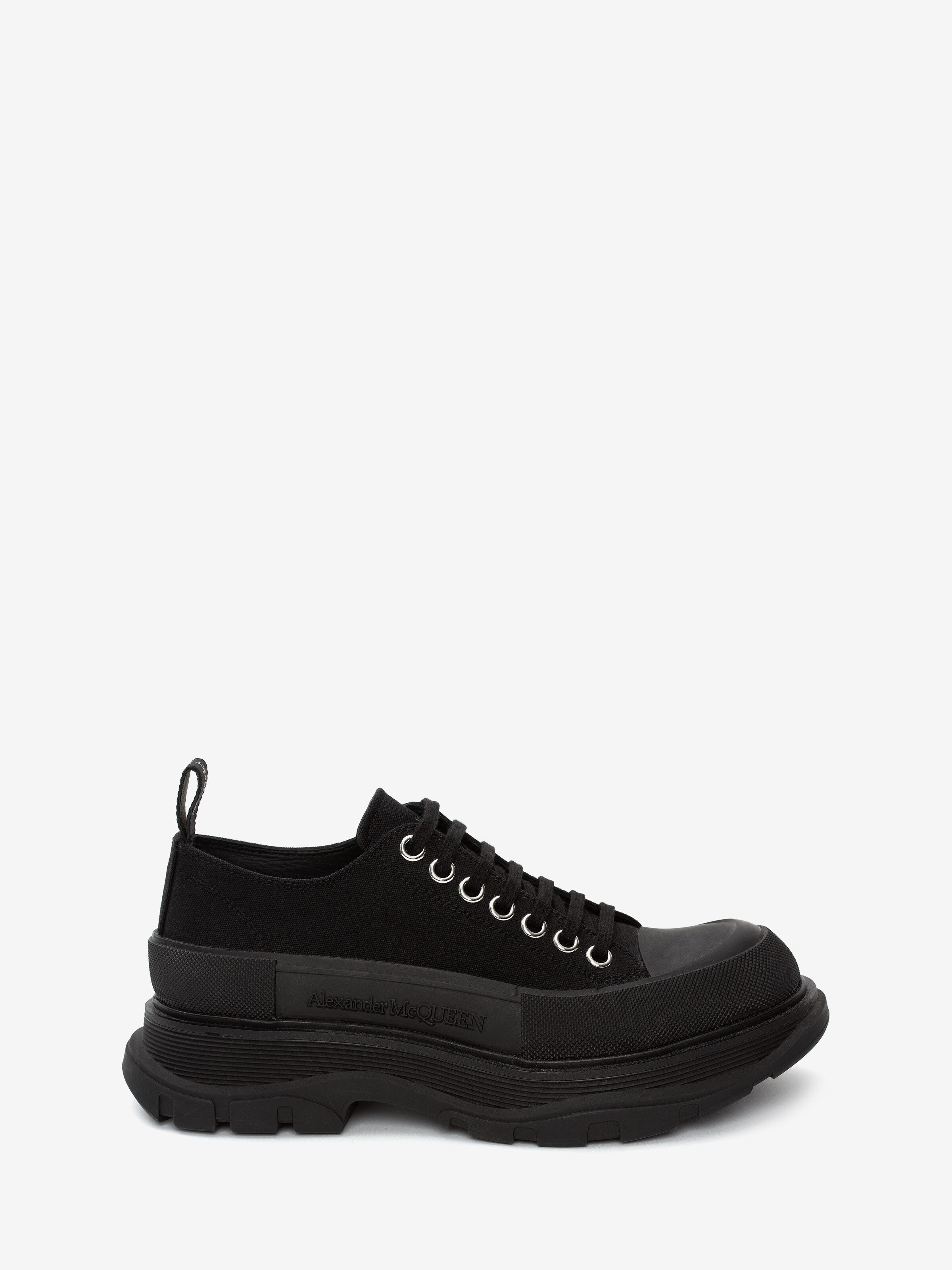 Alexander Mcqueen Tread Slick Lace Up In Black