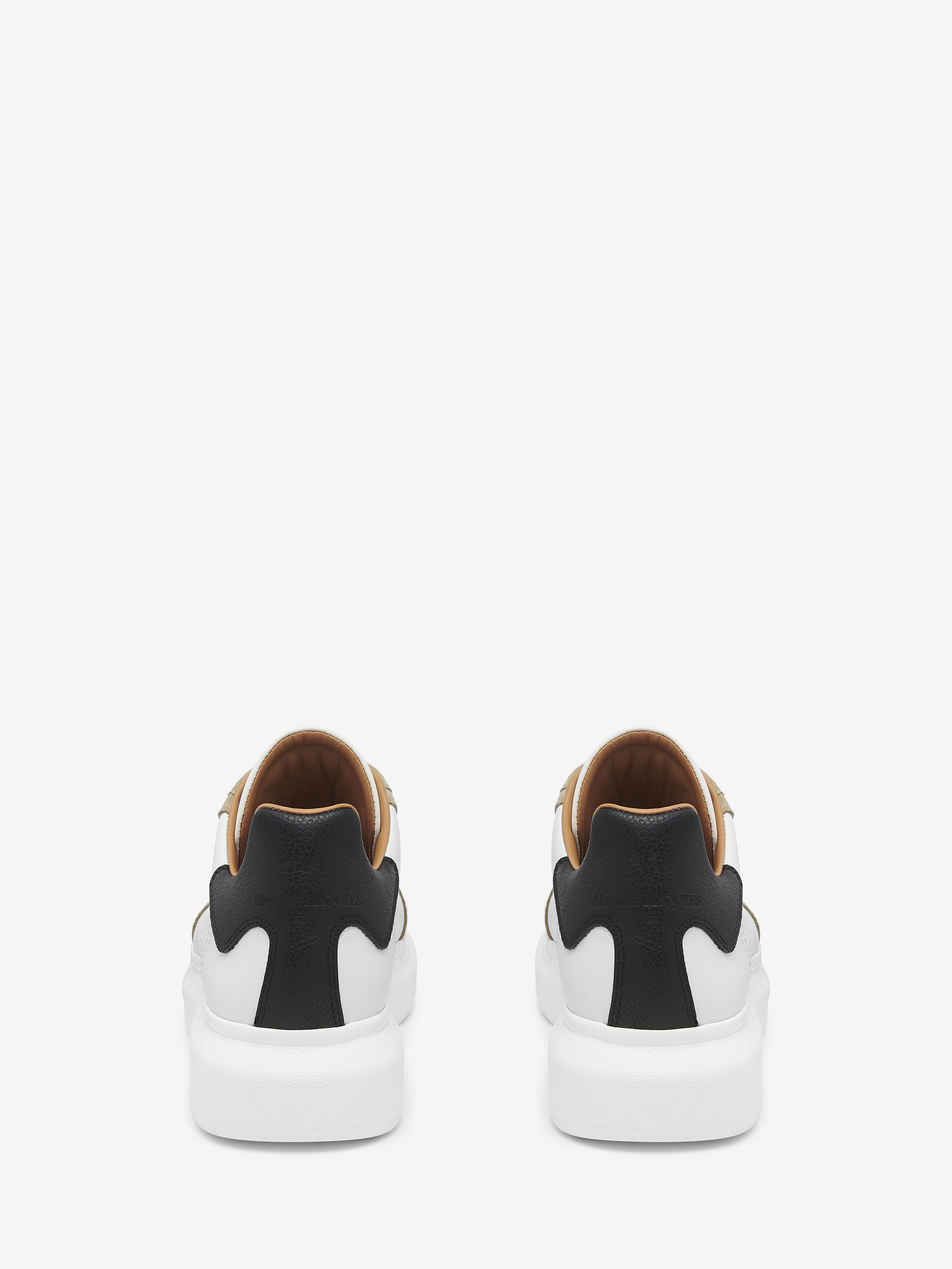Oversized Retro Sneaker