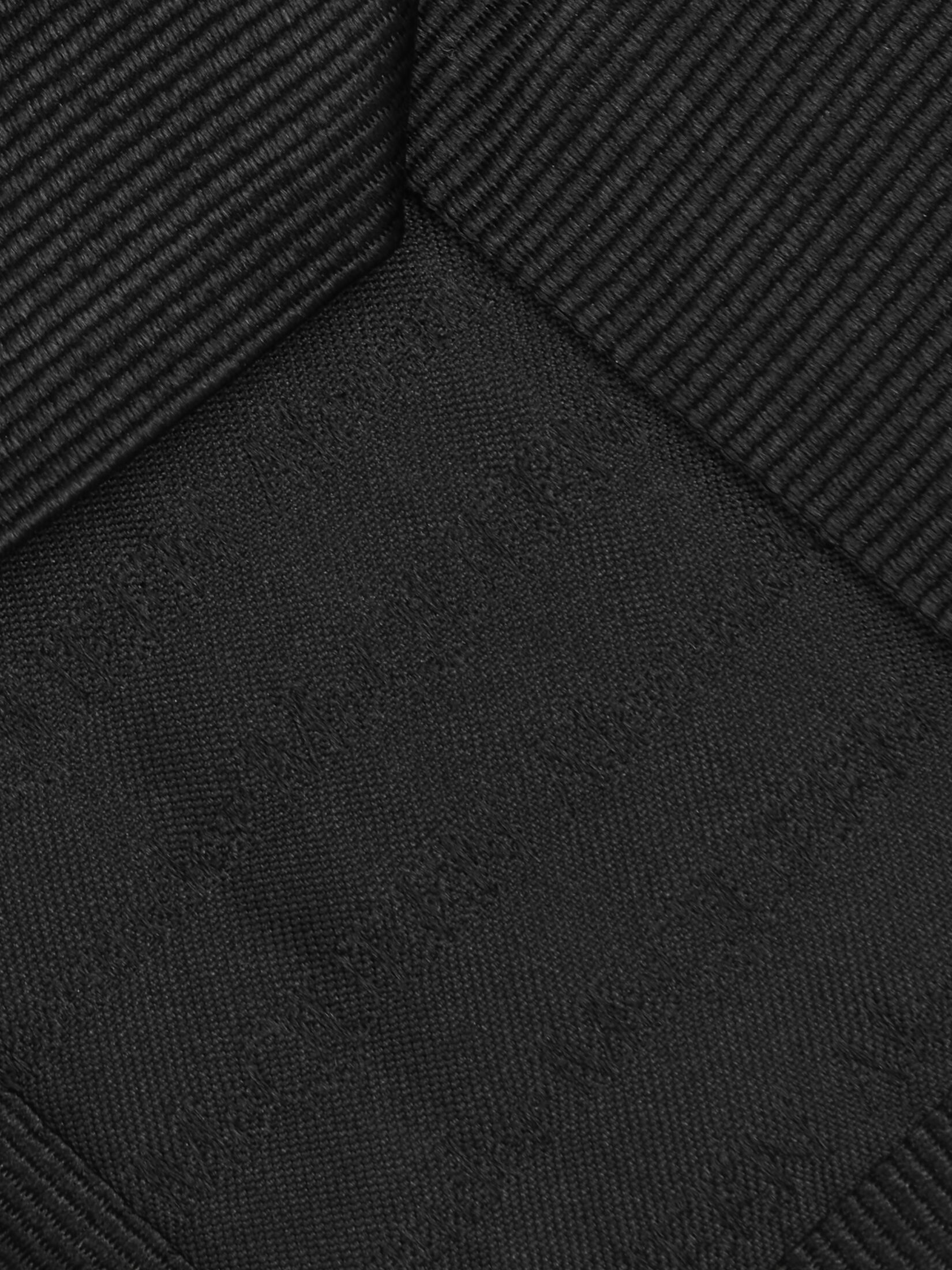 Embroidered skull Badge Tie in Black Alexander McQueen US