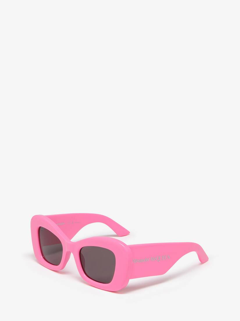 Women's Bold Cat-eye Sunglasses in Pink/smoke