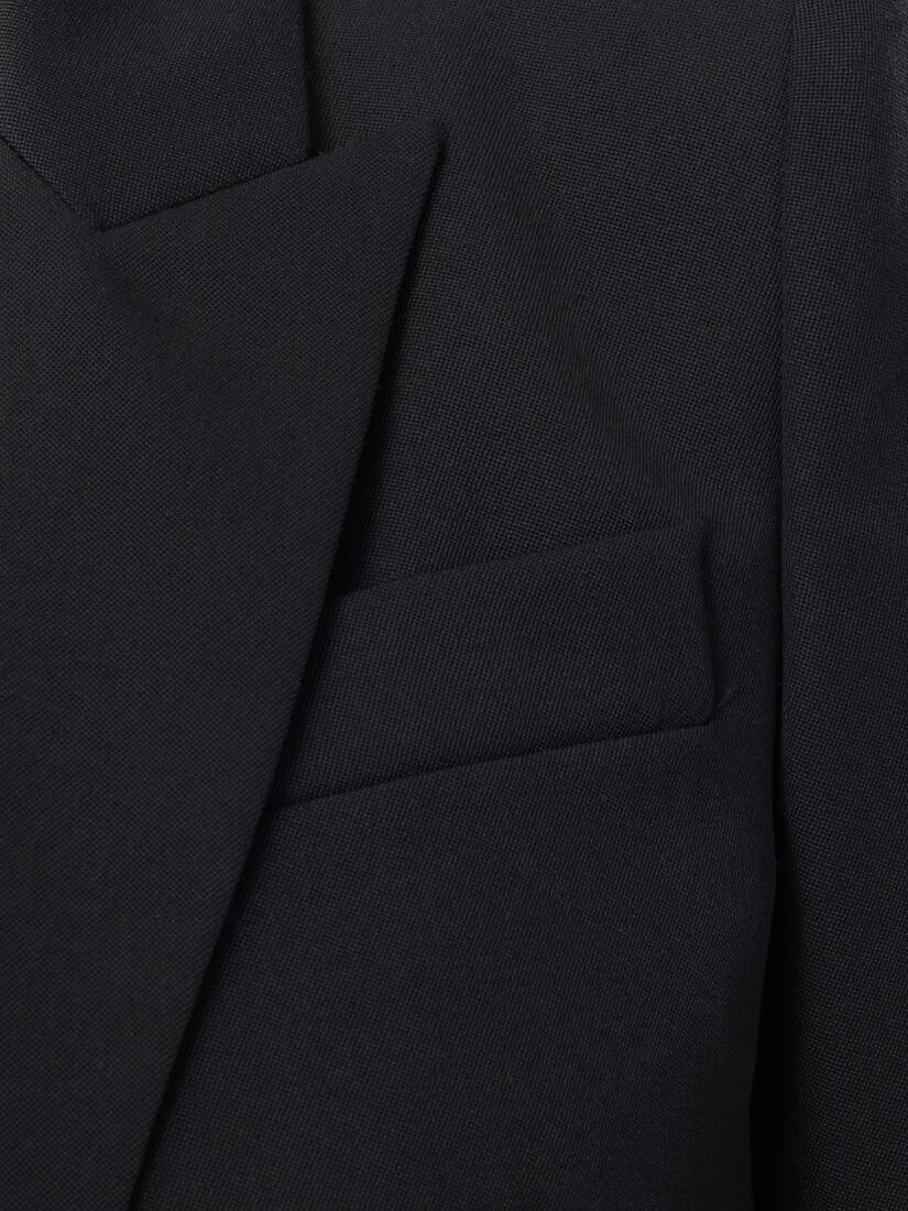 Veste en crêpe à épaules en pointe