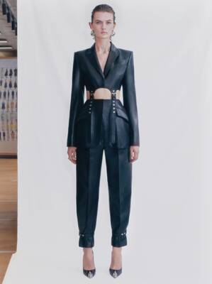 Look 12