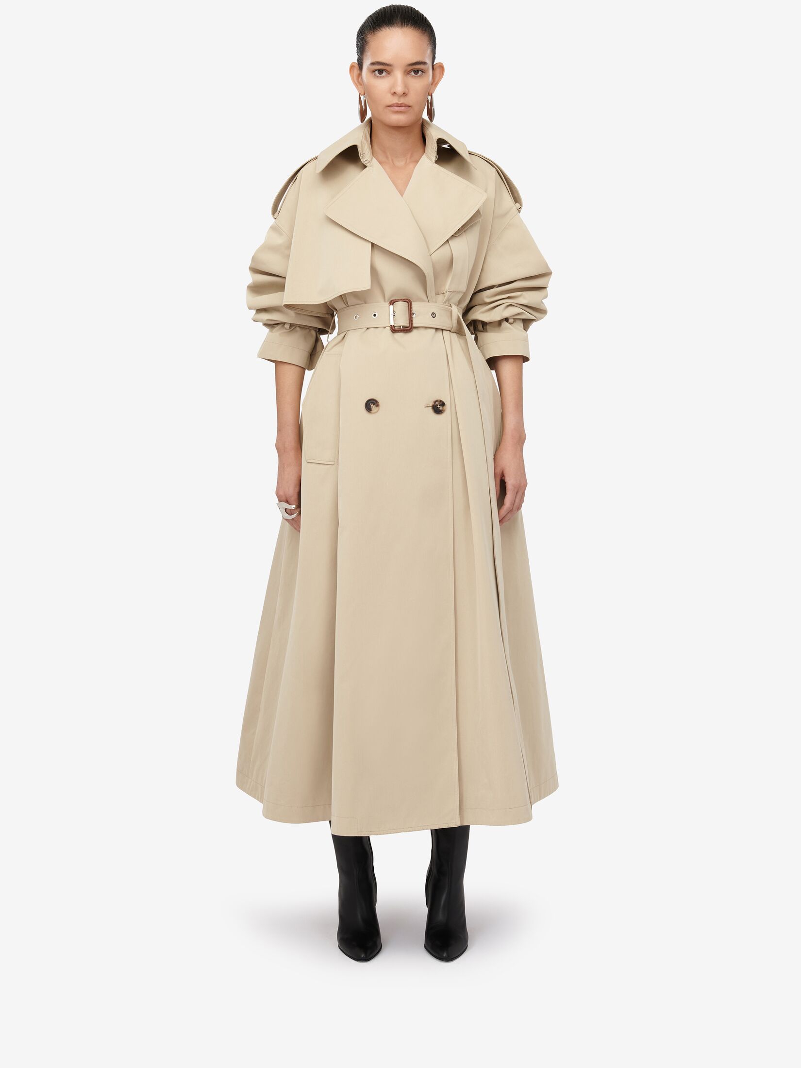 Trenchcoat im Militärstil