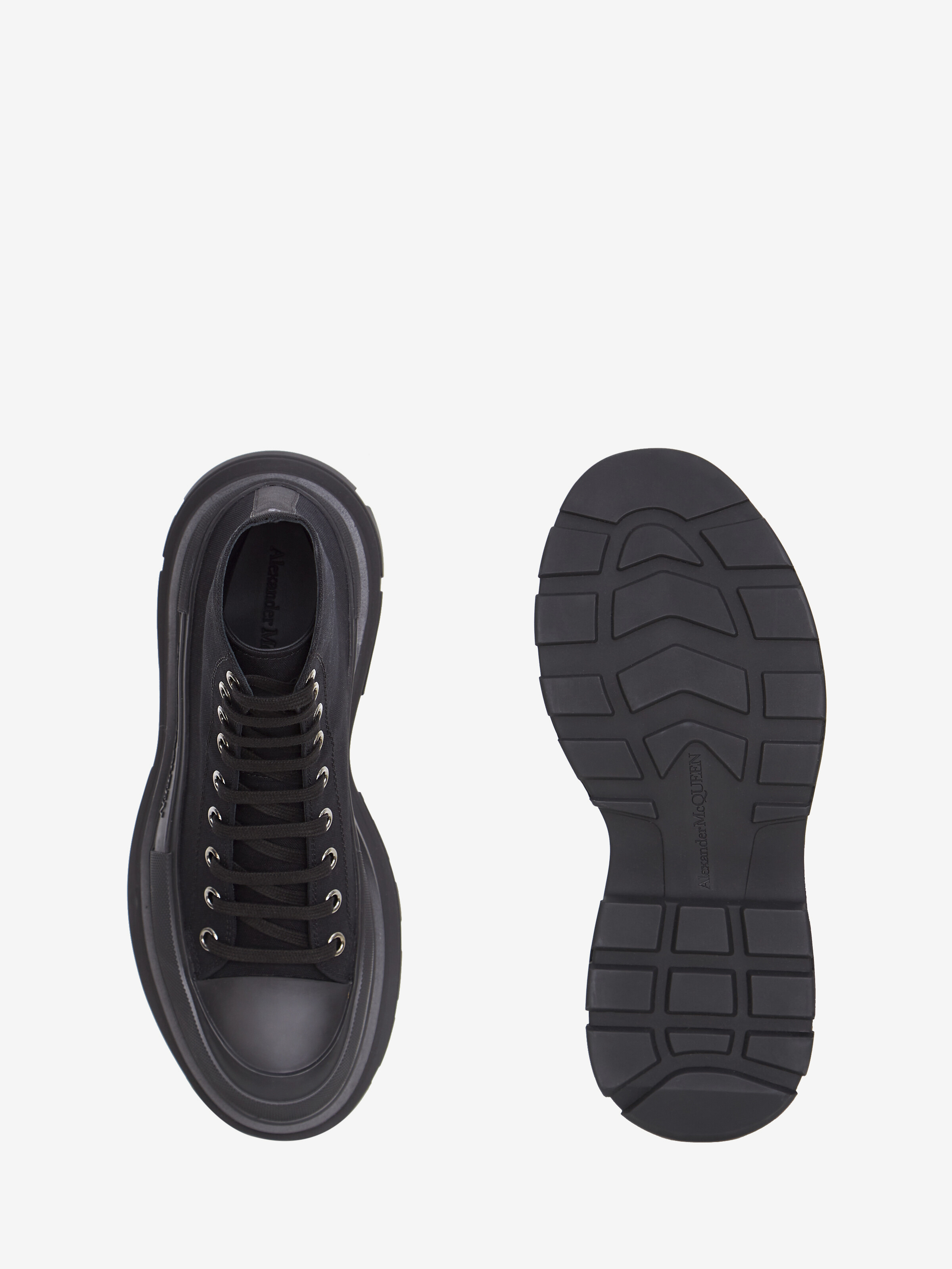 Alexander McQueen Thread slick boots with bag & box in triple black Alexander McQueen Tread Slick Exaggerated-Sole Canvas  main image 2