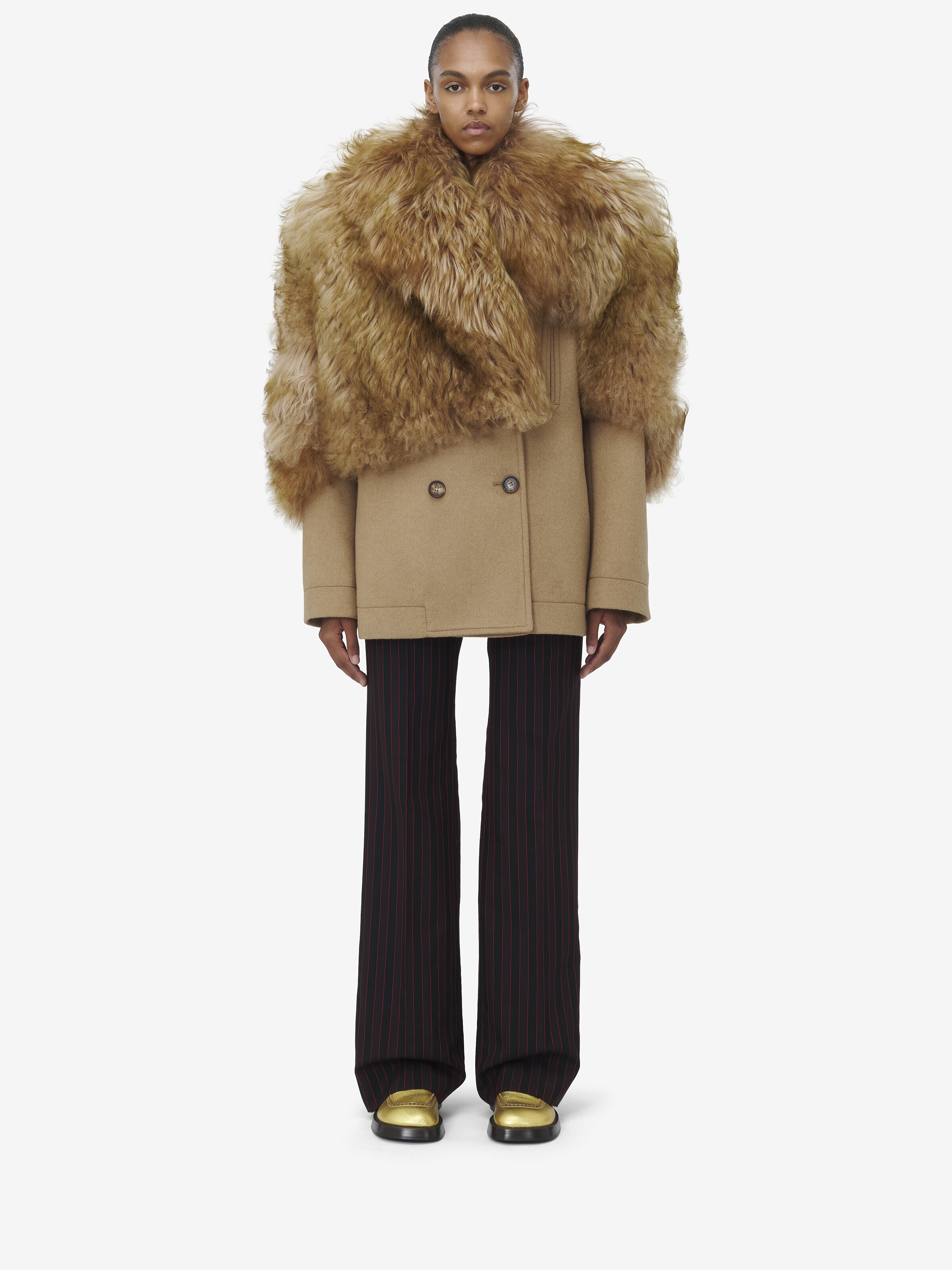 Stola-Mantel aus Shearling und Wolle