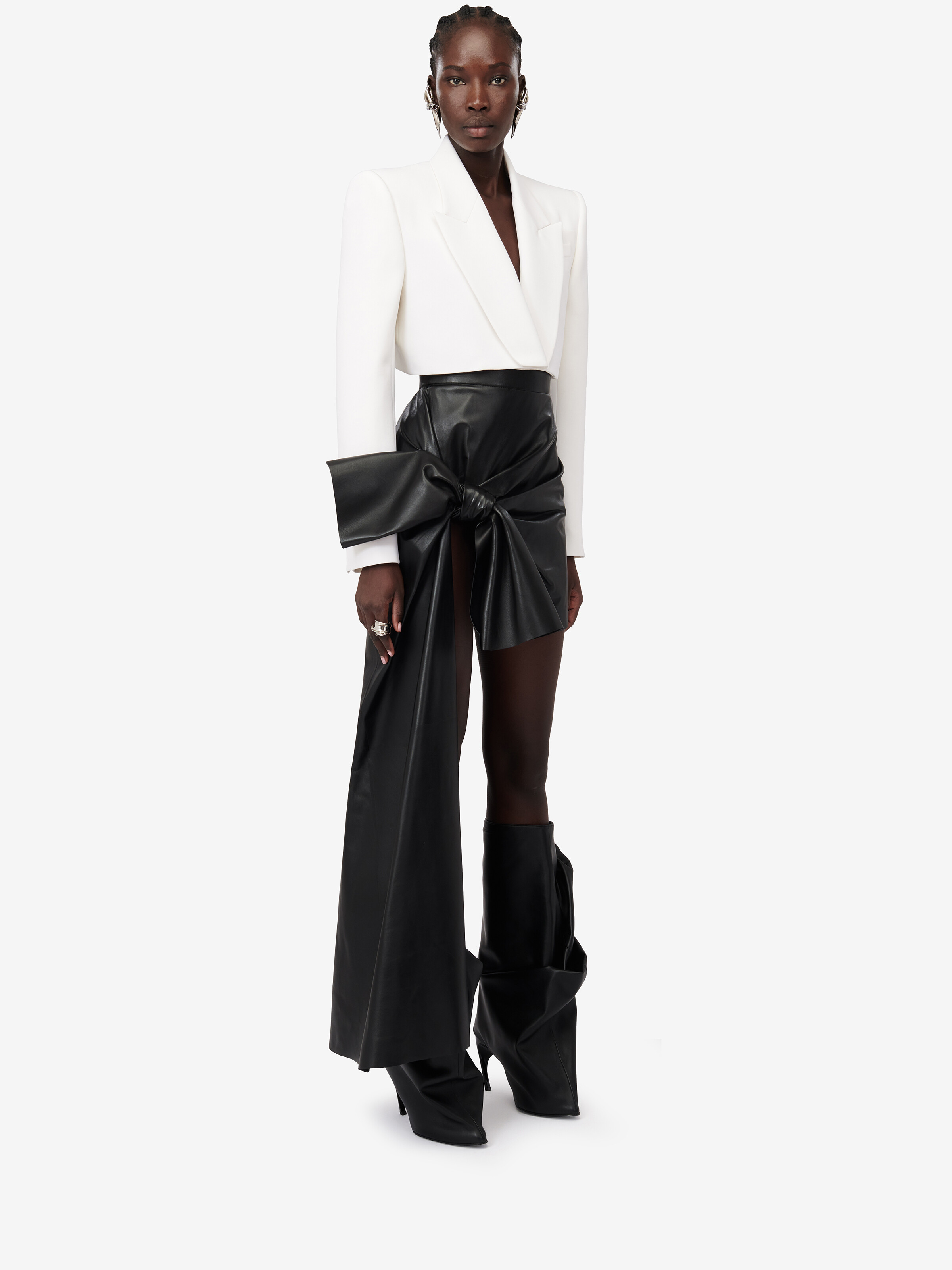 Women's Boxy Cropped Jacket in Soft White in 100% Wool | Alexander McQueen - image 3