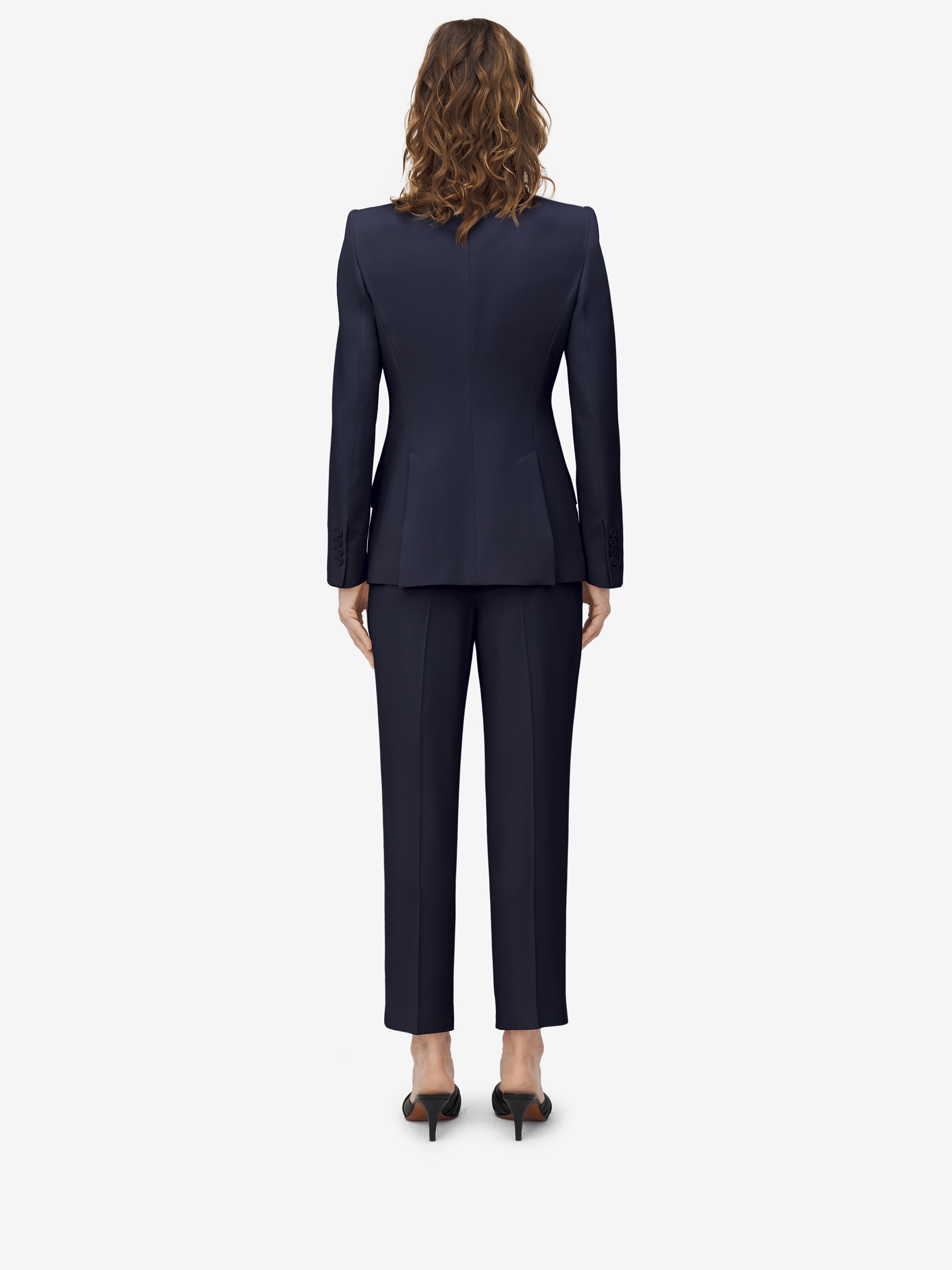 Peak Shoulder Leaf Crepe Jacket