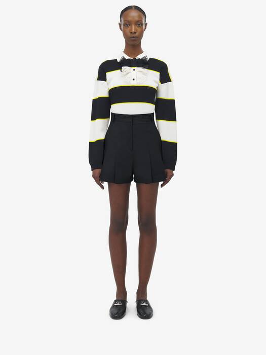 ショートパンツ ALEXANDER MCQUEEN Women Shorts  Burmudas 781001QEAAA 5125 P Women's Pleated Shorts in Black | McQueen US