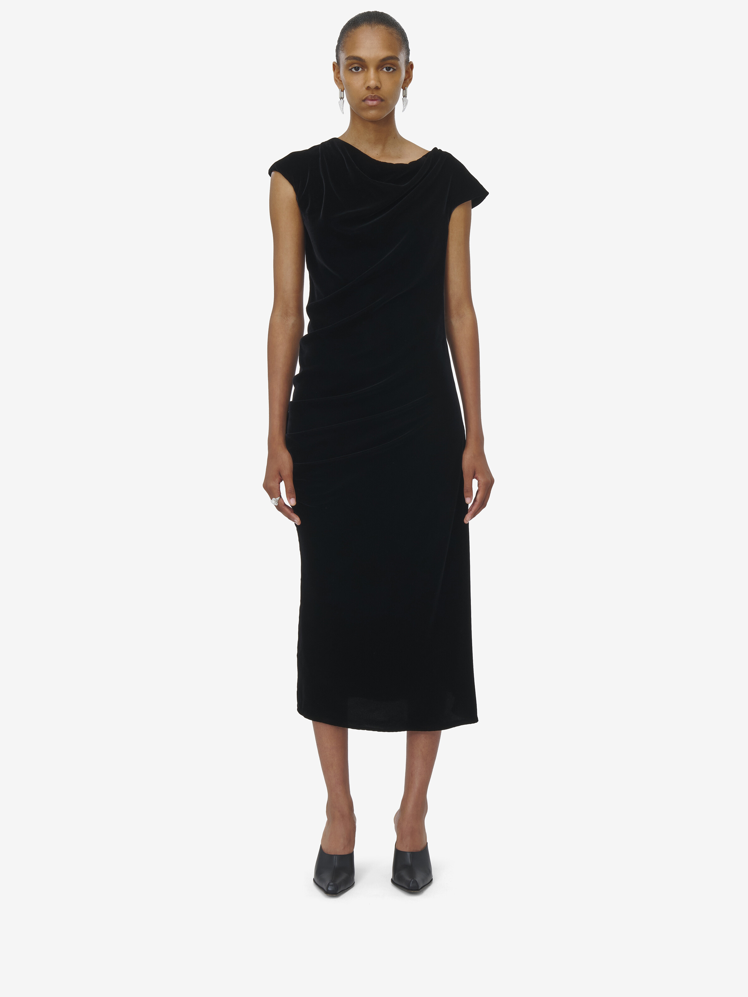 Abito asimmetrico drappeggiato
