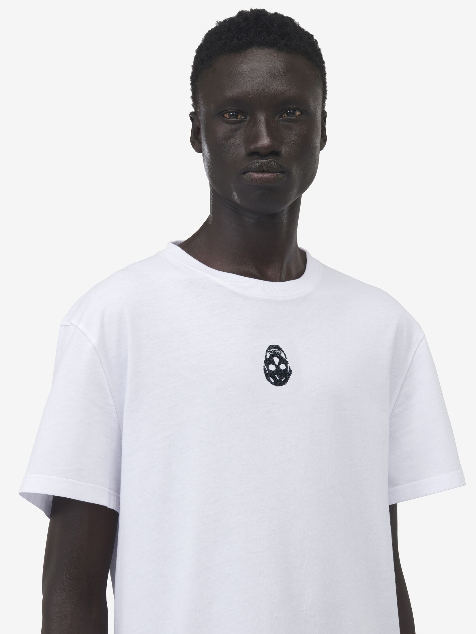 Basic T-shirt in White/Black | Alexander McQueen GB