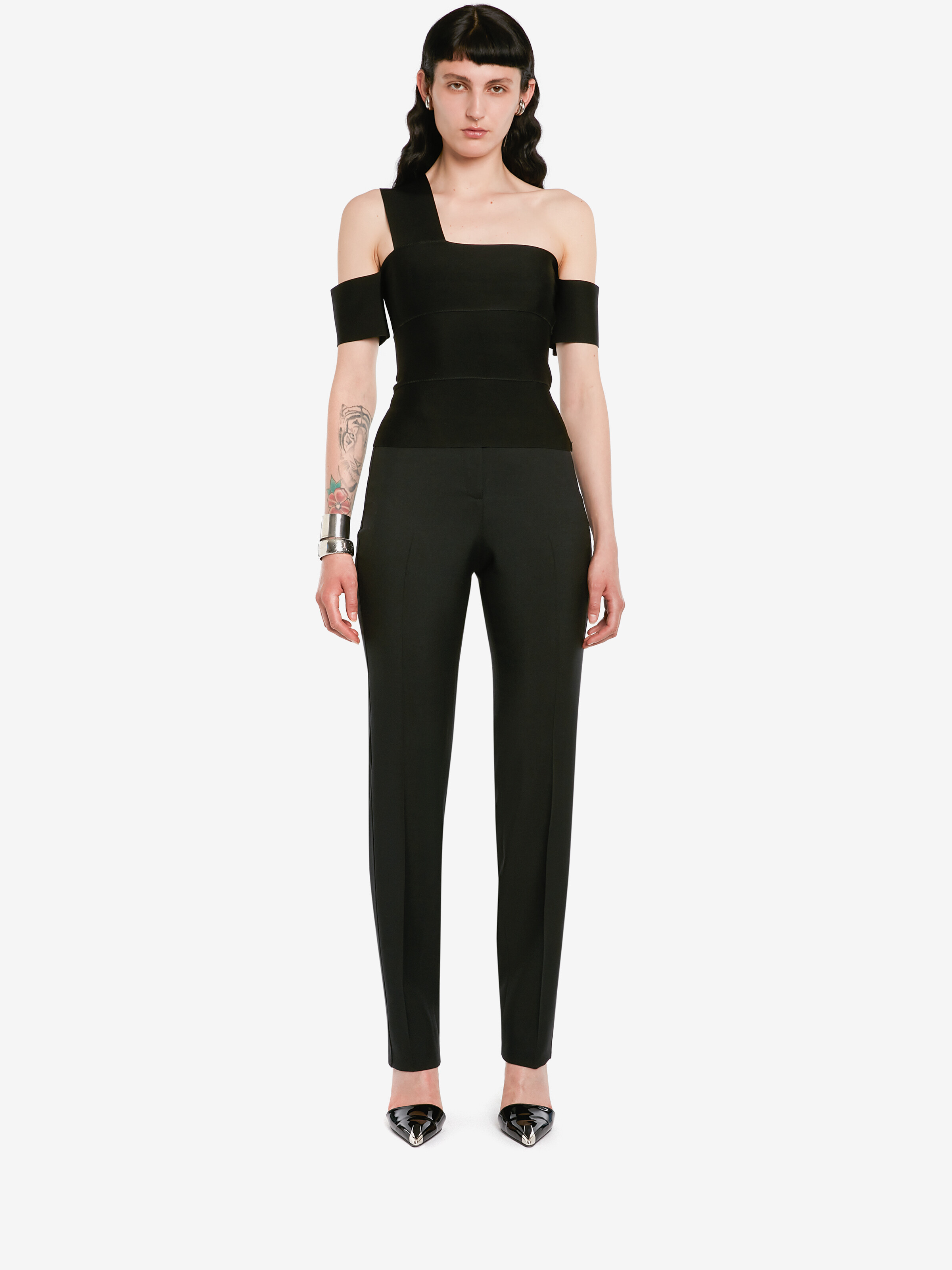 One-shoulder bandage knit top