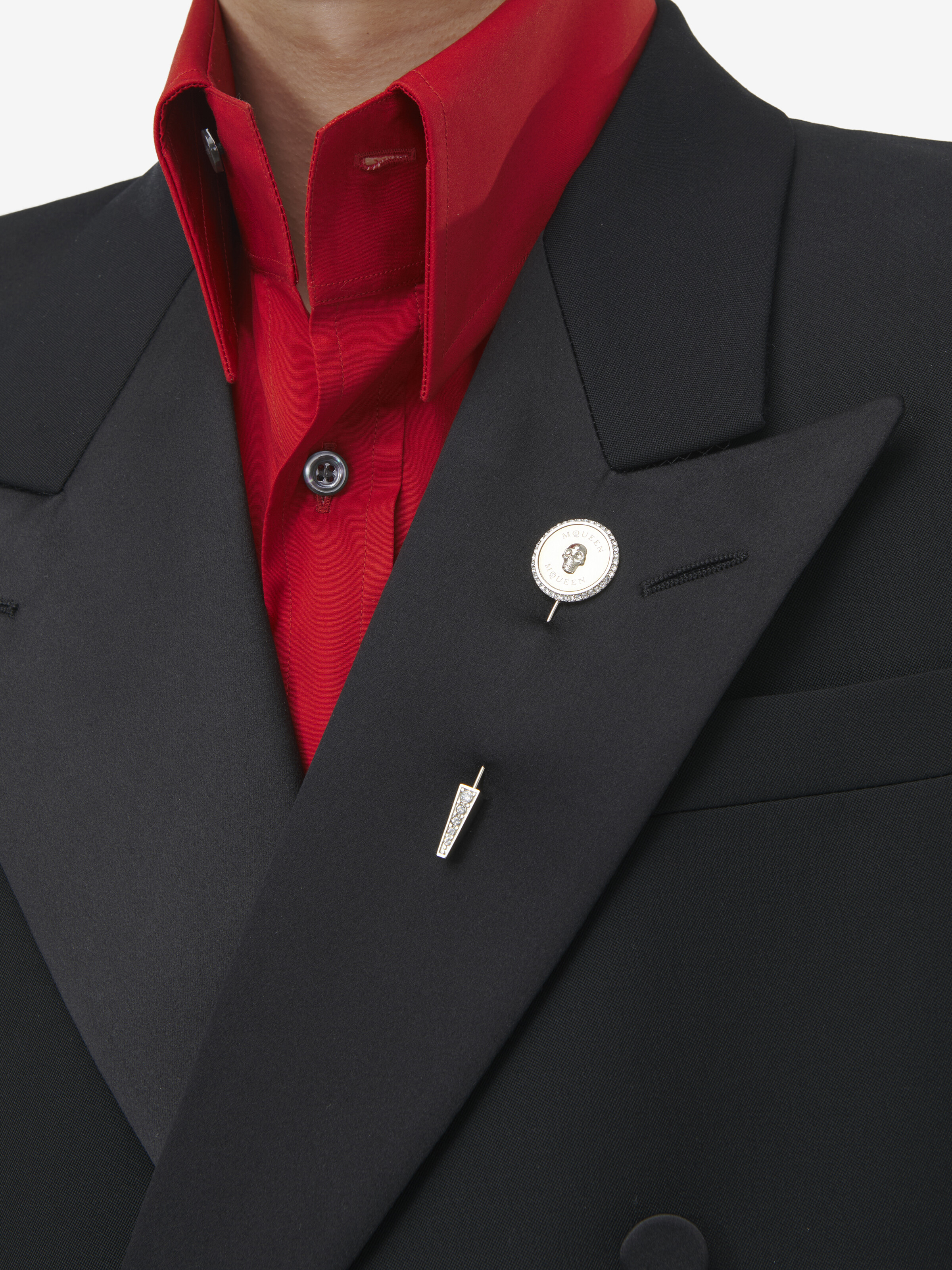 Sovereign Skull Pin Brooch