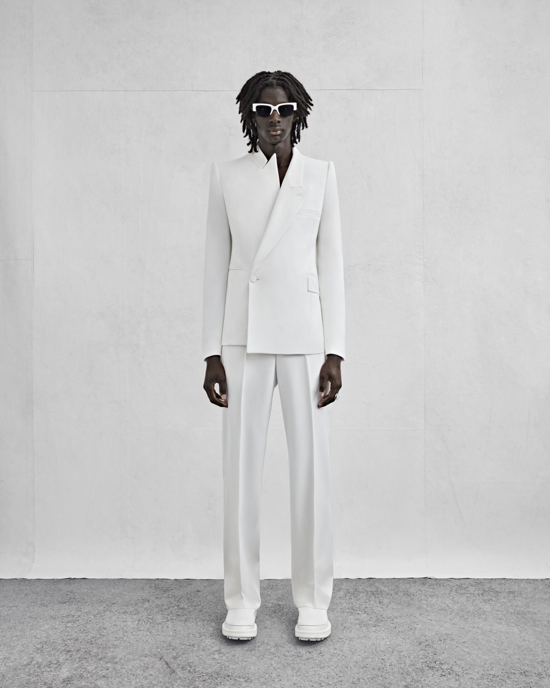 Page: Collection > MENS SS23 > Looks > Look 6