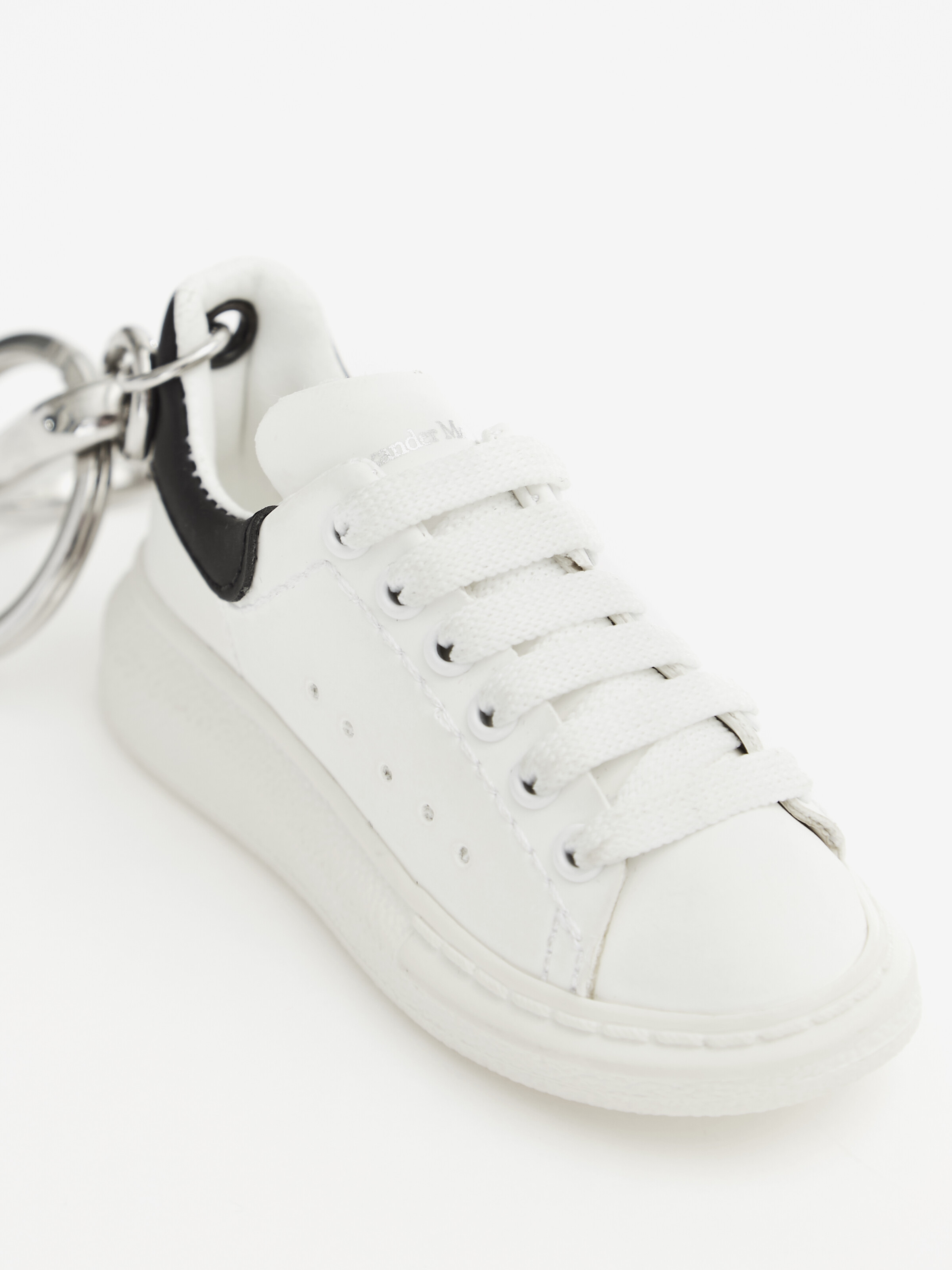 Men's Oversized Sneaker Keyring in White/Black in 100% Calfskin | Alexander McQueen - image 3