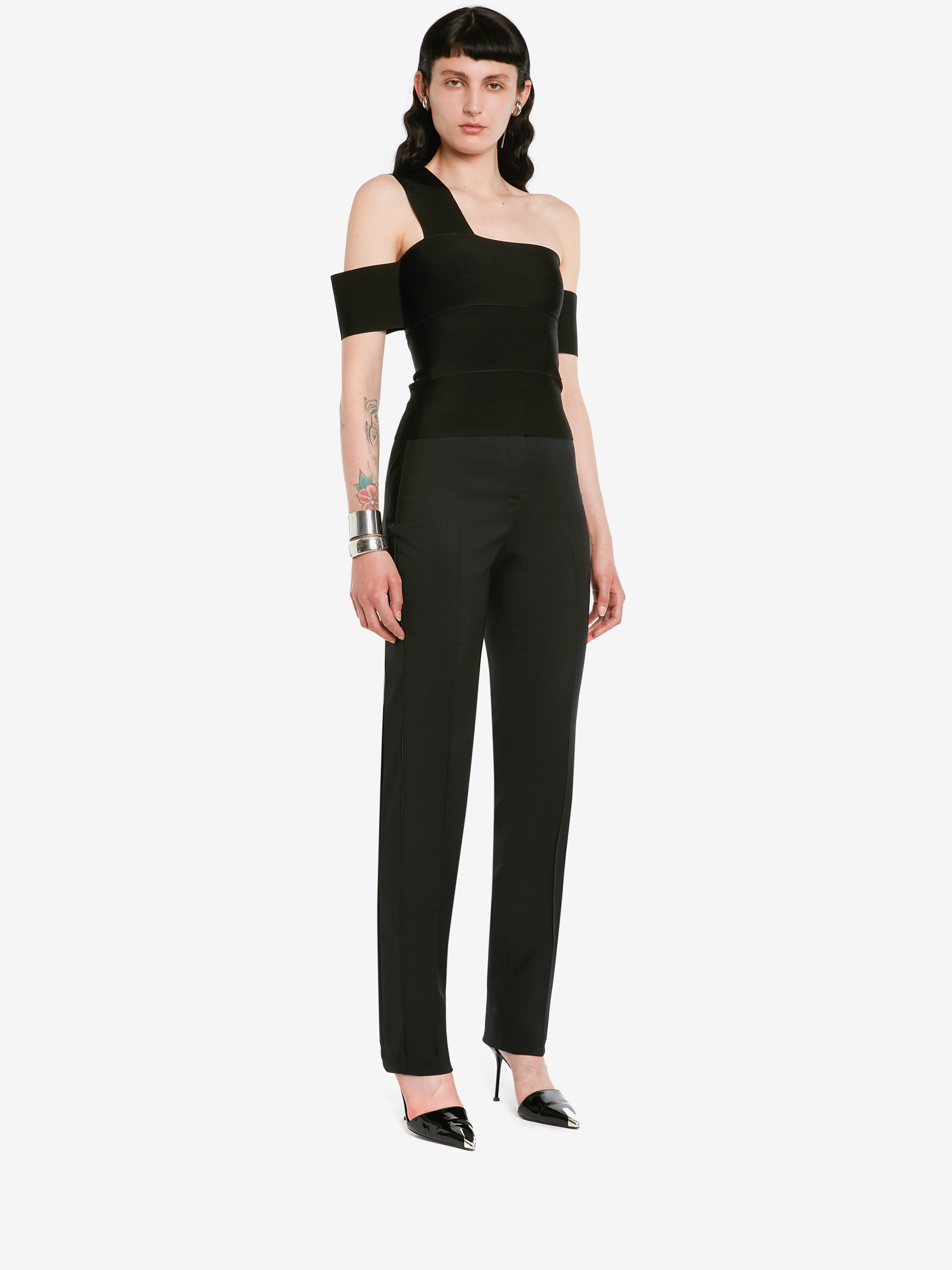 One-shoulder bandage knit top